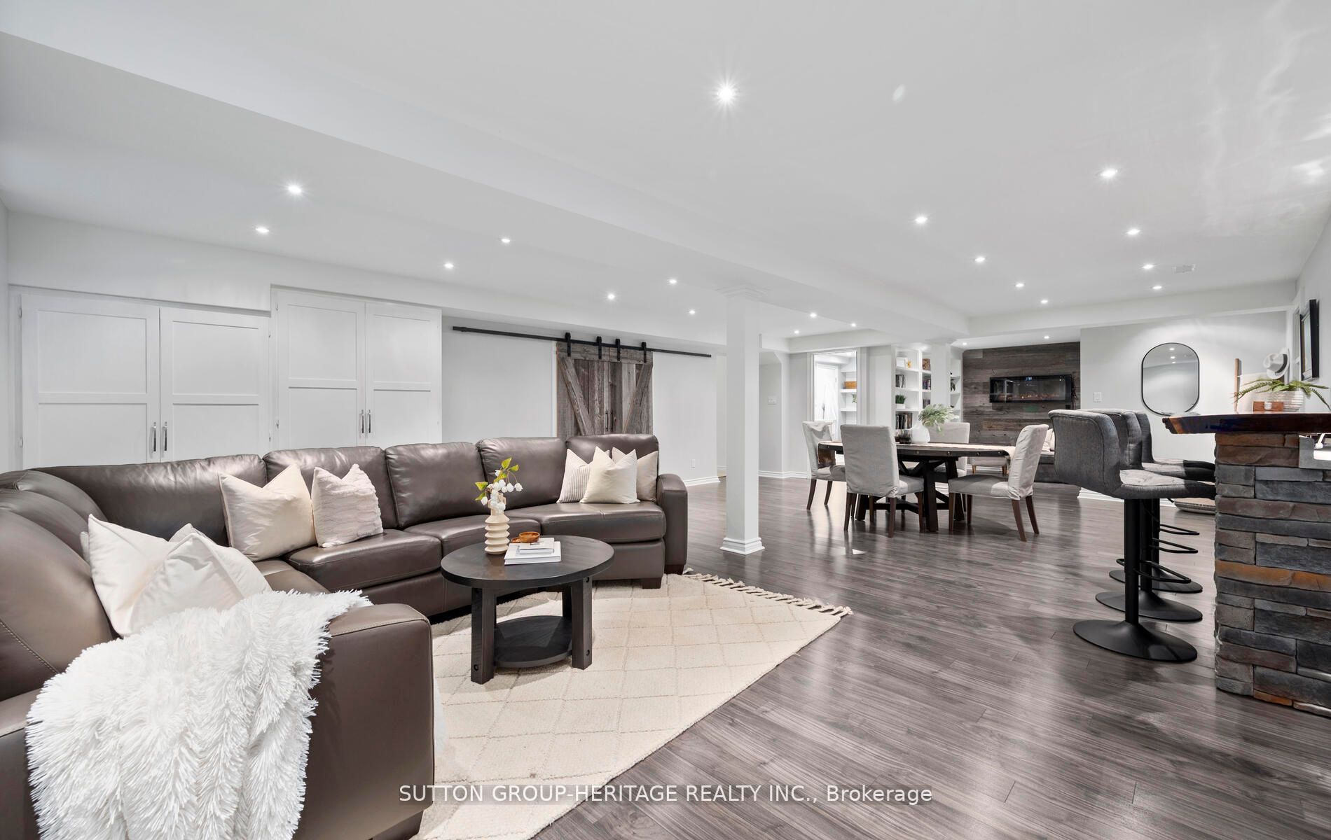 31 Kimberly Dr