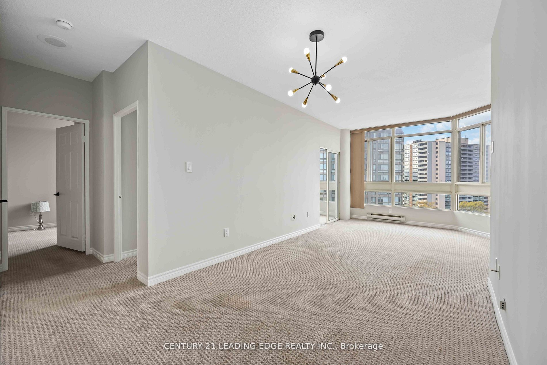 3233 Eglinton Ave E, #1001