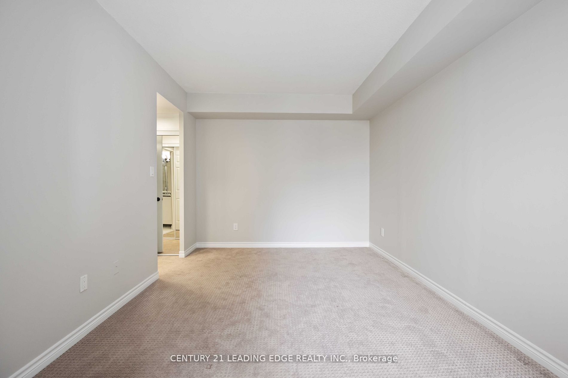 3233 Eglinton Ave E, #1001