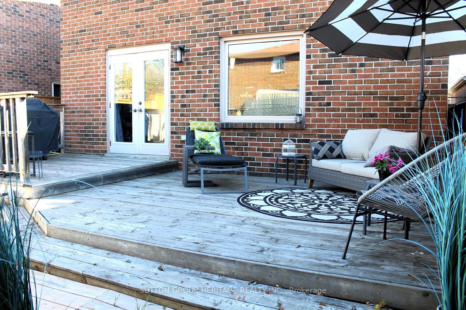 75 Brockman Cres