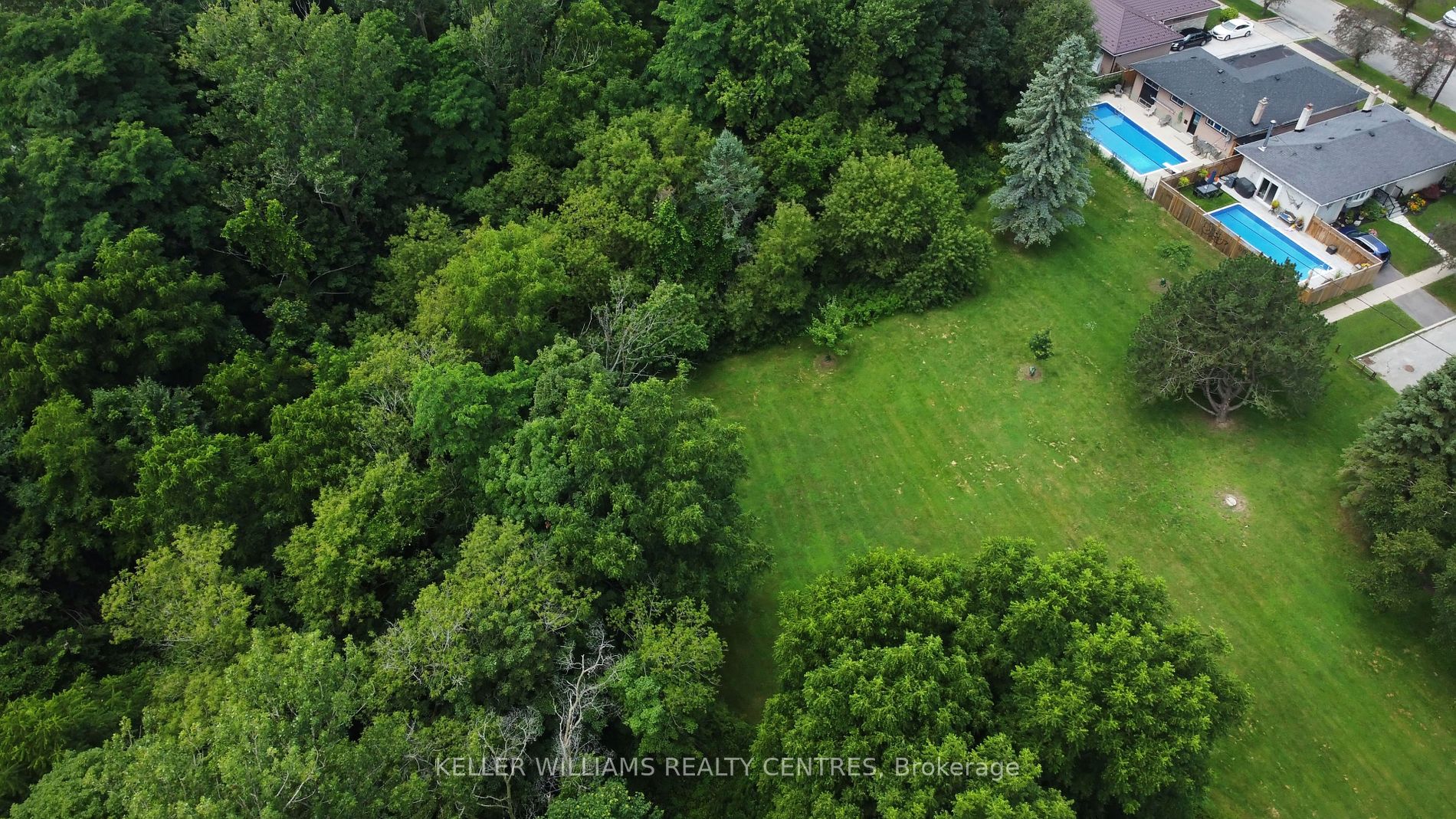 44 Woodgarden Crescent