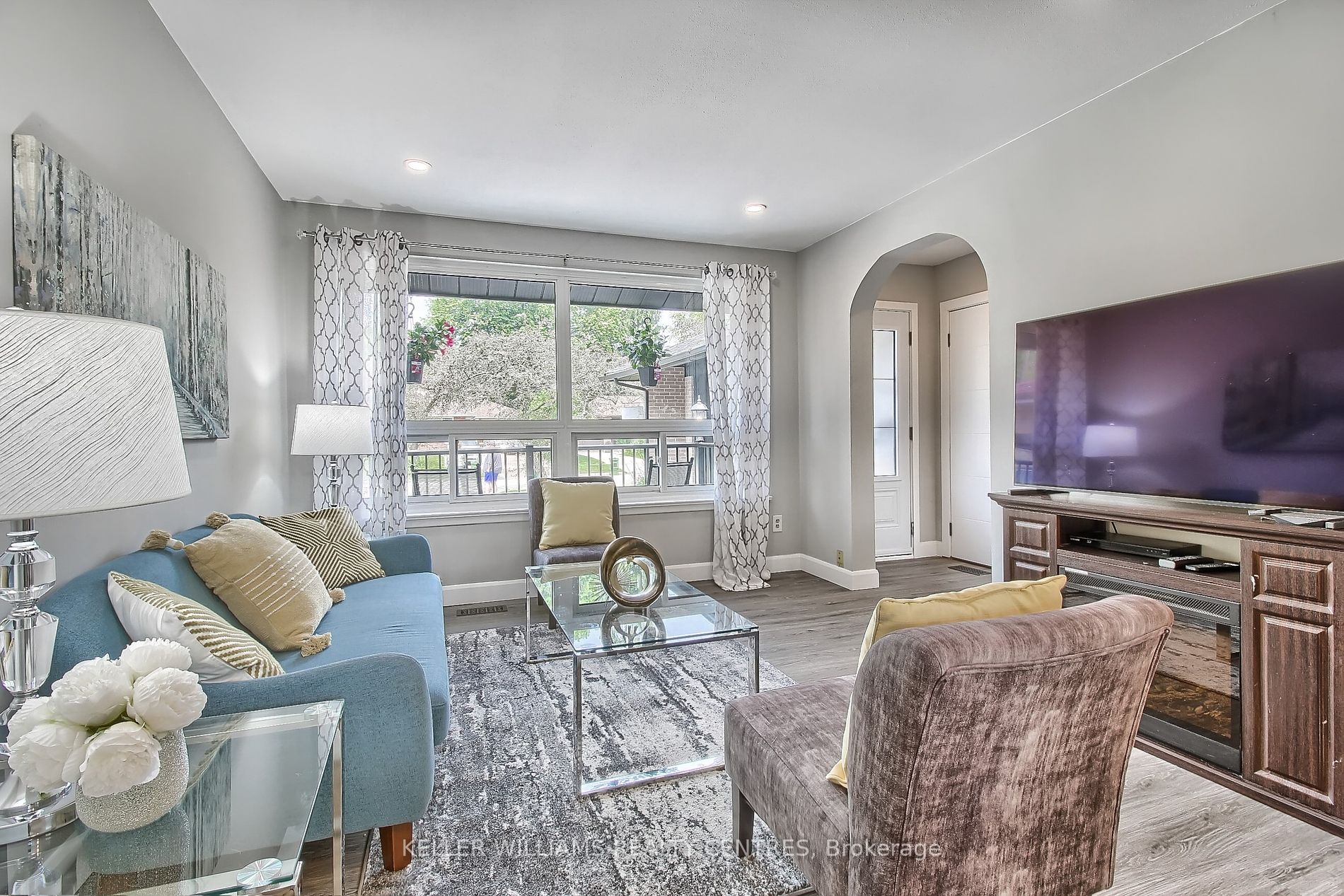 44 Woodgarden Crescent