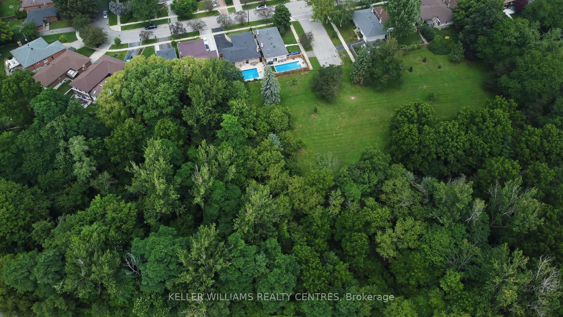 44 Woodgarden Crescent