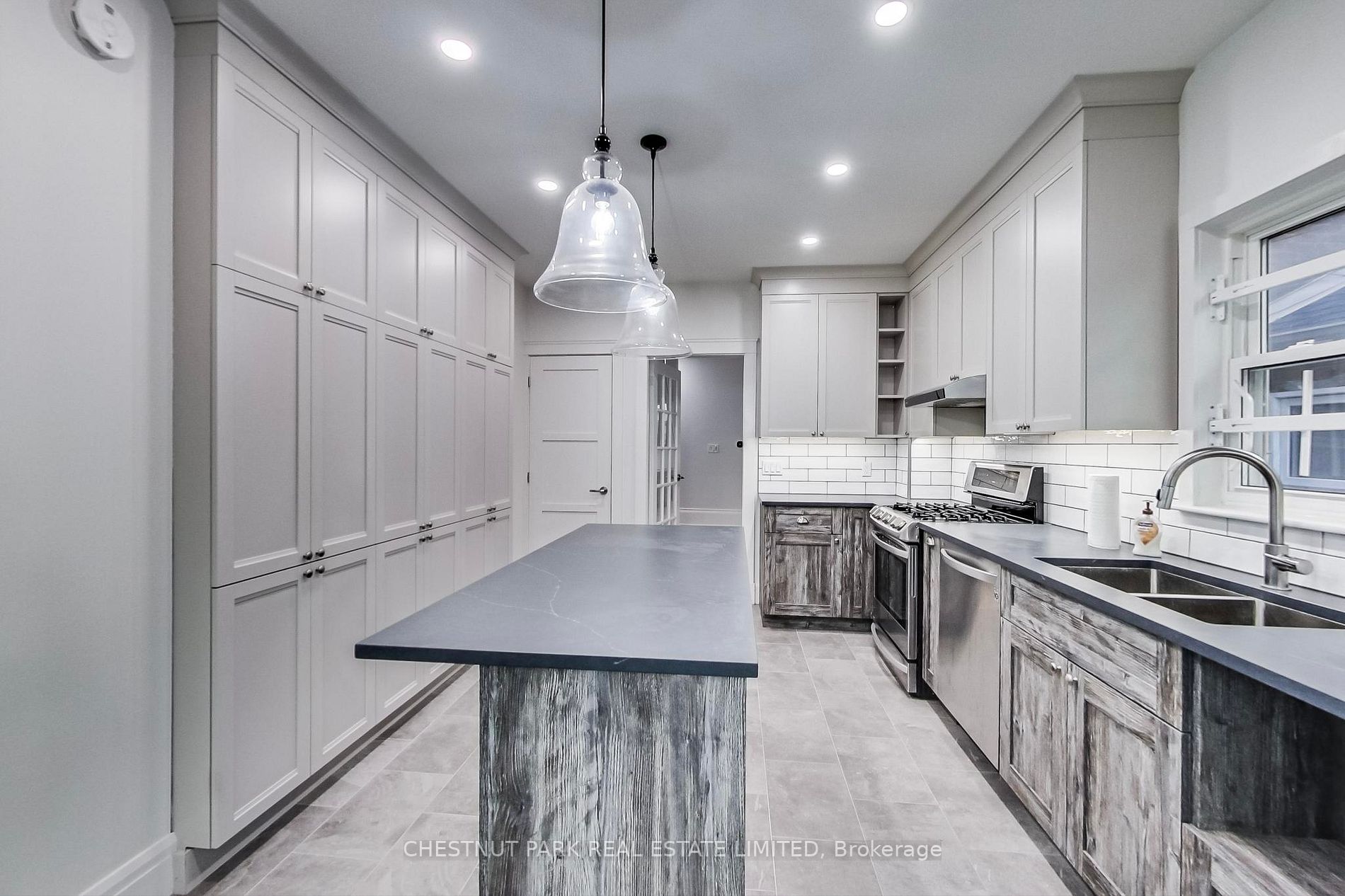 153 Langley Ave