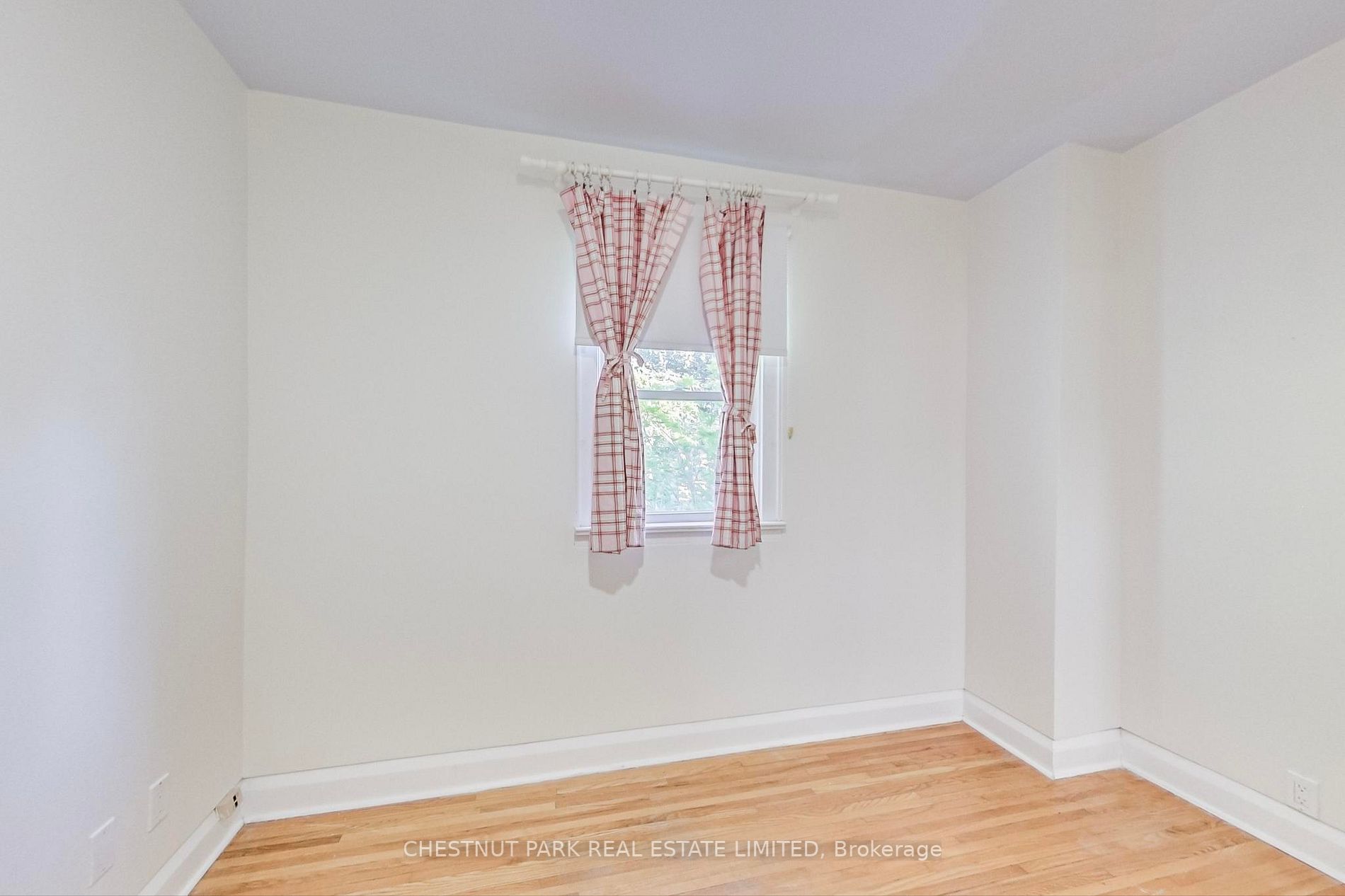 153 Langley Ave