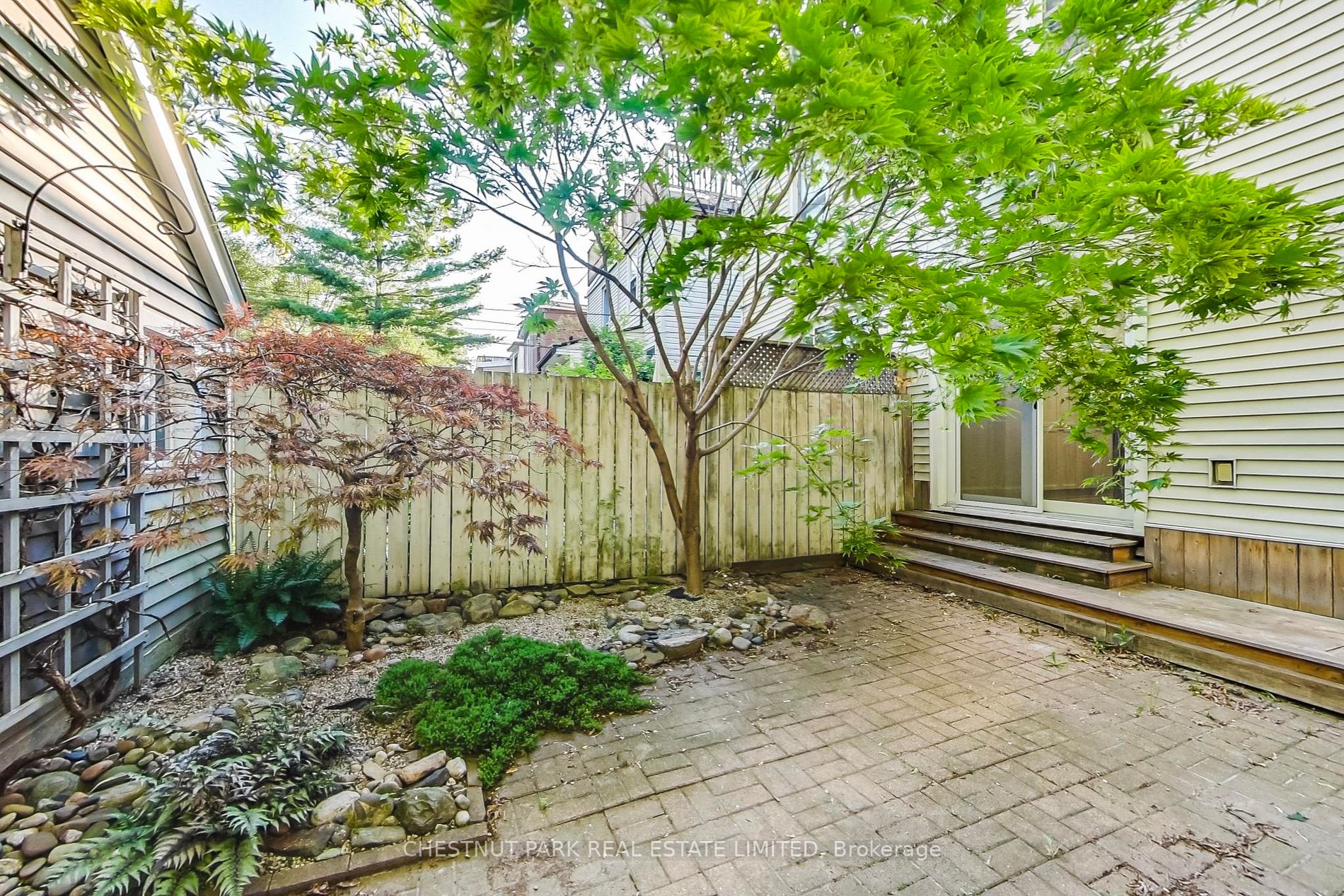 153 Langley Ave