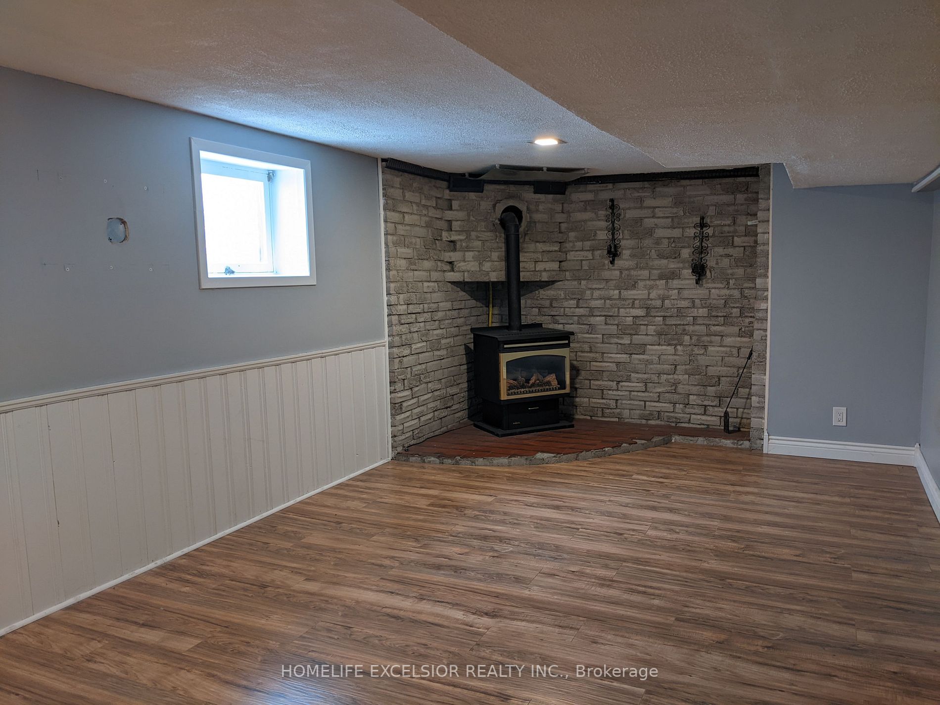 1478 Simcoe St N
