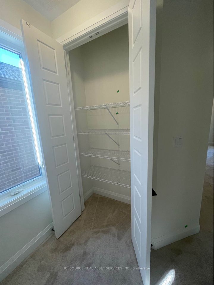 3242 Chimney Swift Cres, #Upper
