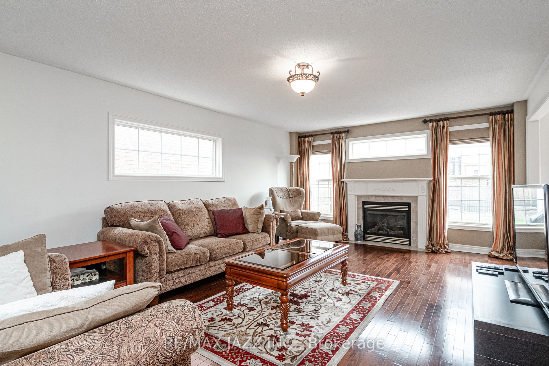 31 Searell Ave