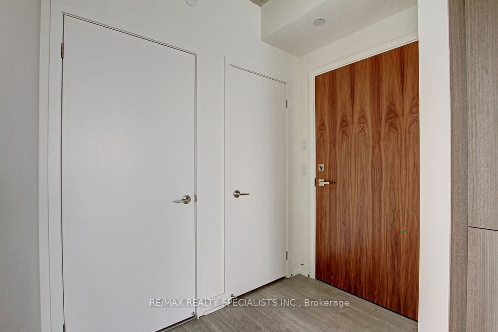 30 Baseball Pl, #1002
