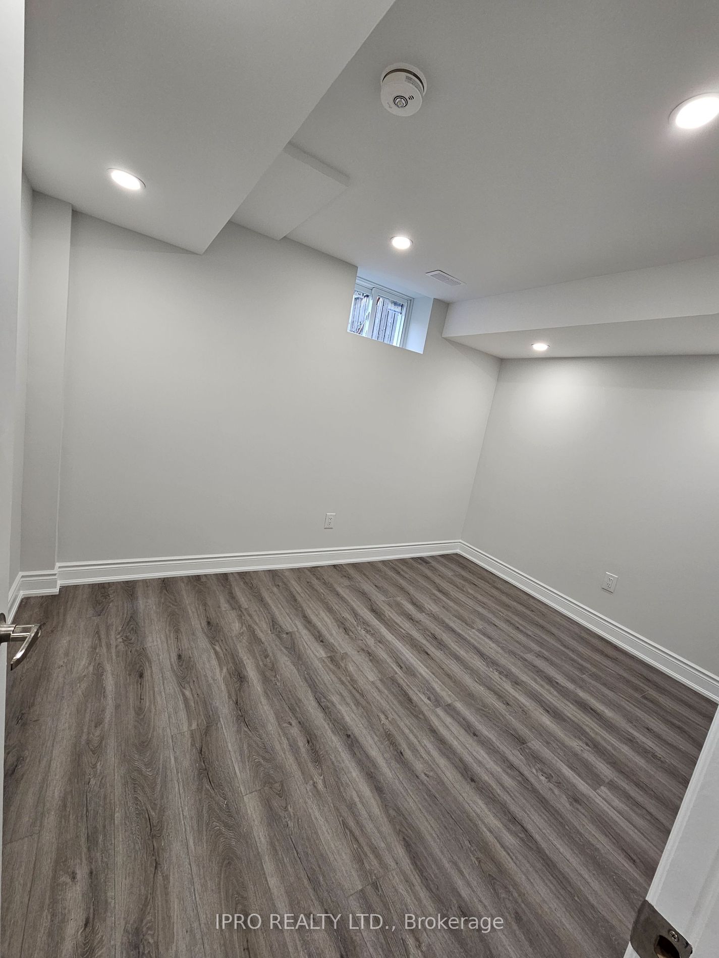 95 Northglen Blvd, #Bsmt