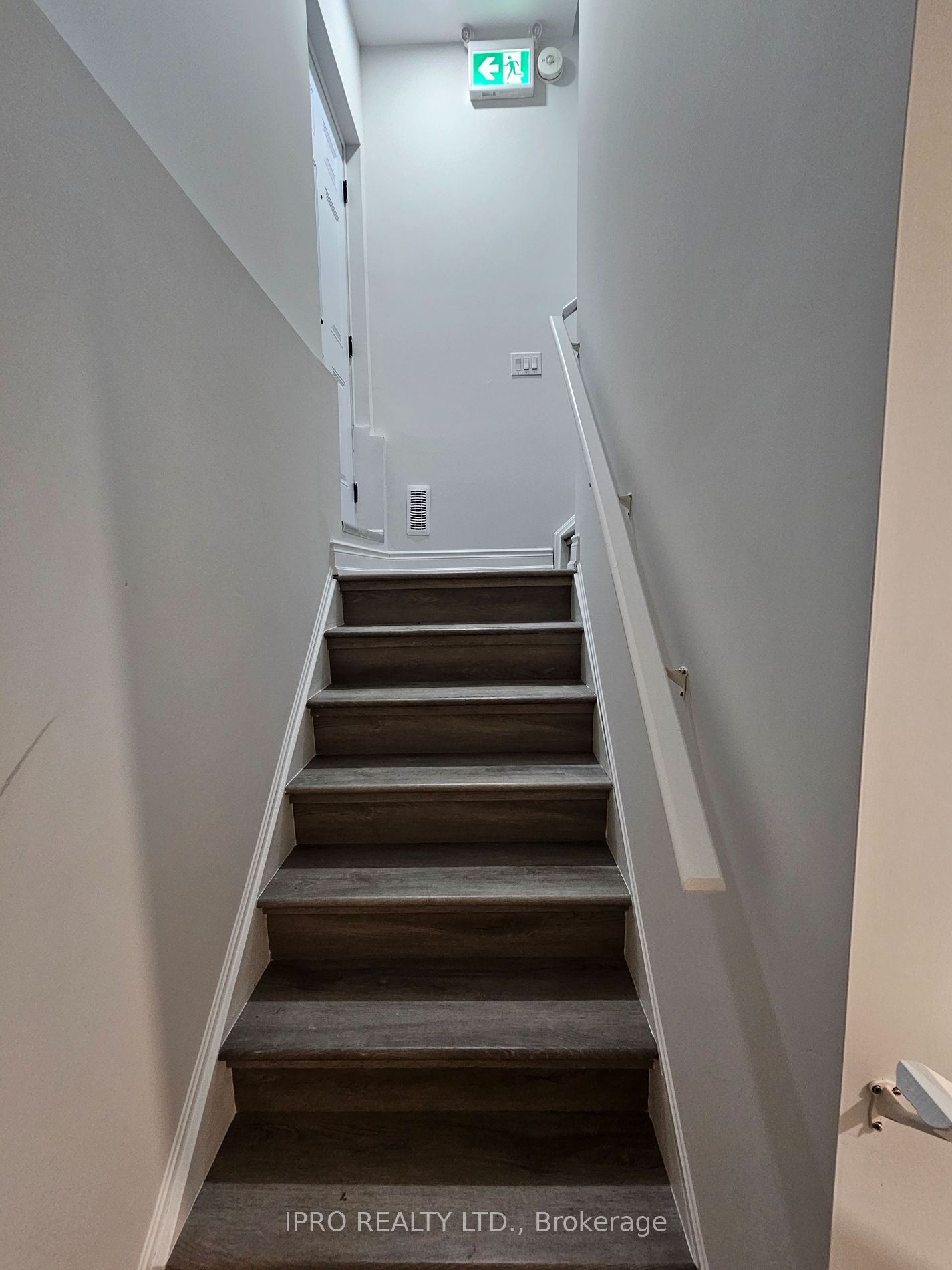 95 Northglen Blvd, #Bsmt