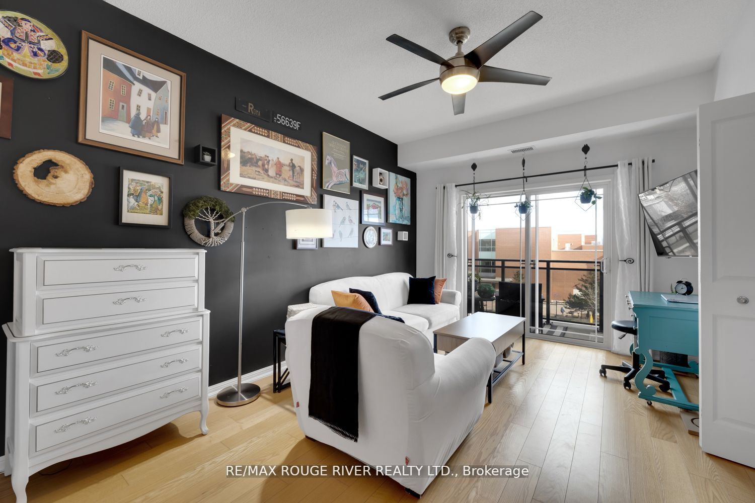 1 Sidney Lane, #203