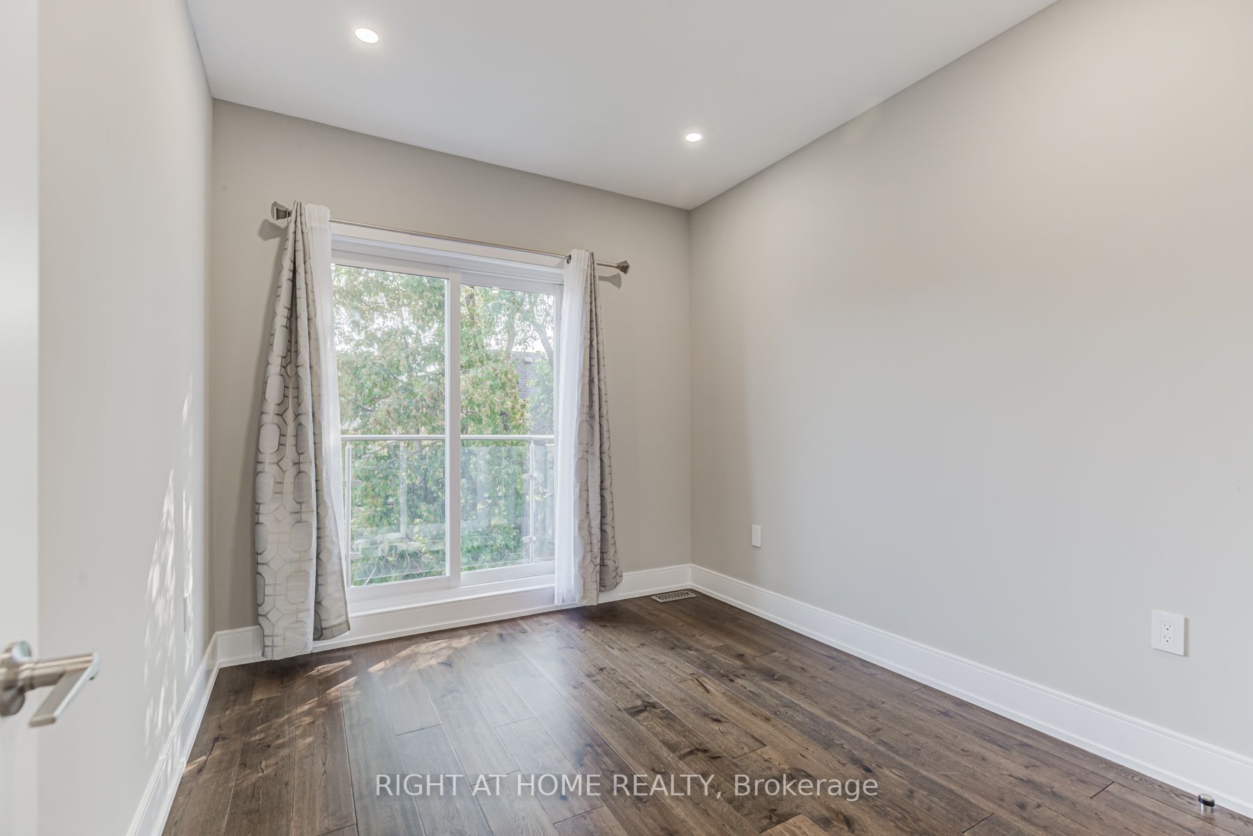 59A Bexhill Ave