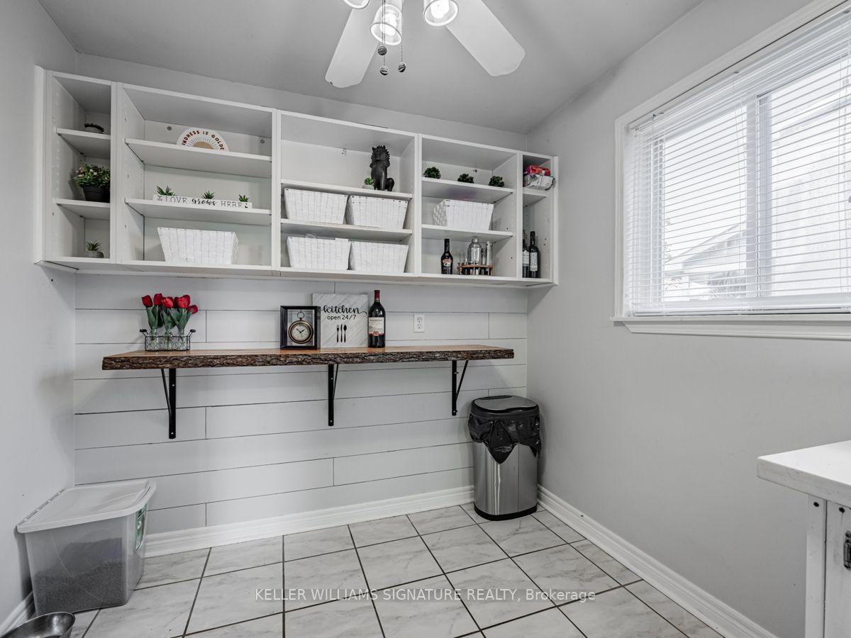 90 Roser Cres