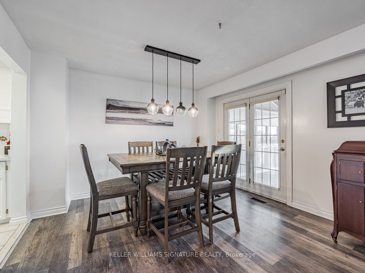 90 Roser Cres