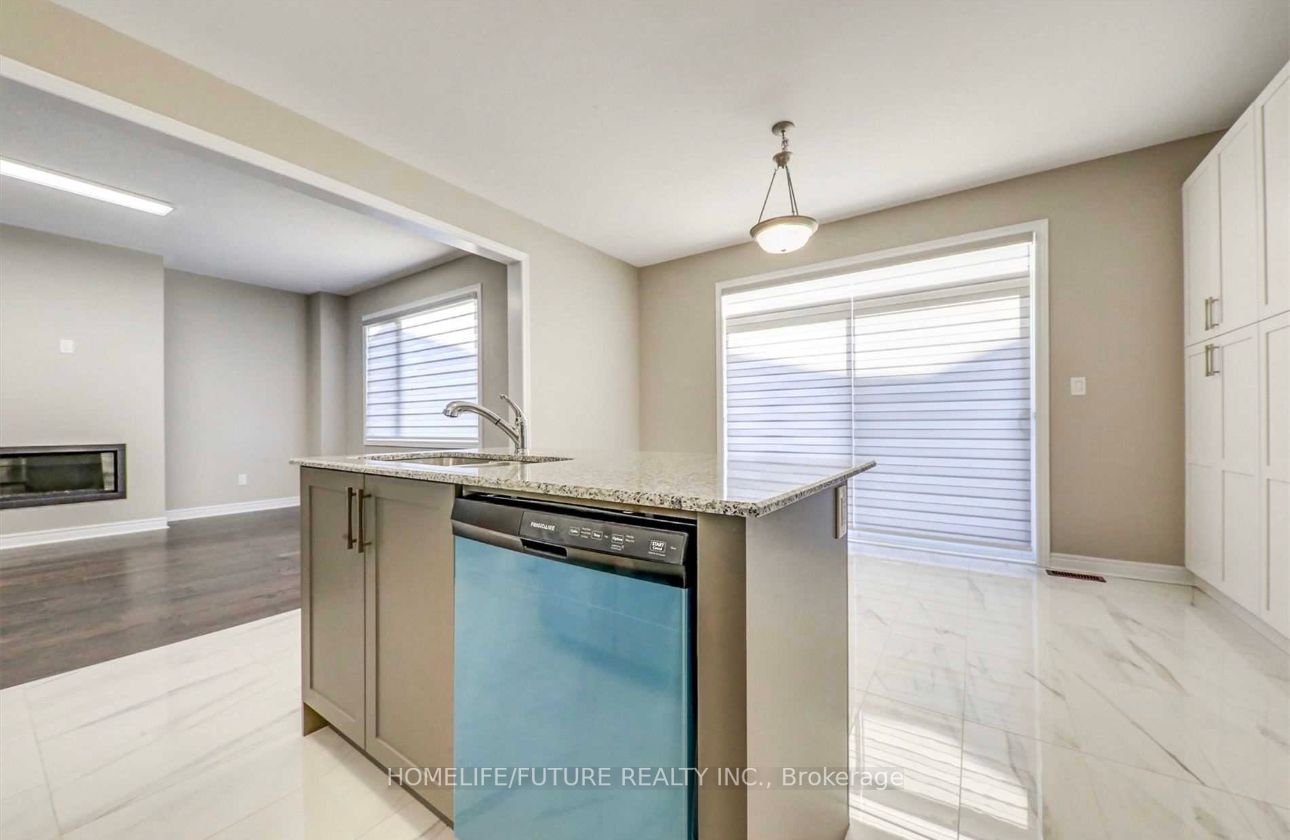 1091 Azalea Ave, #Main