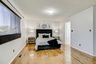 1076 Grandview St, #M&2nd