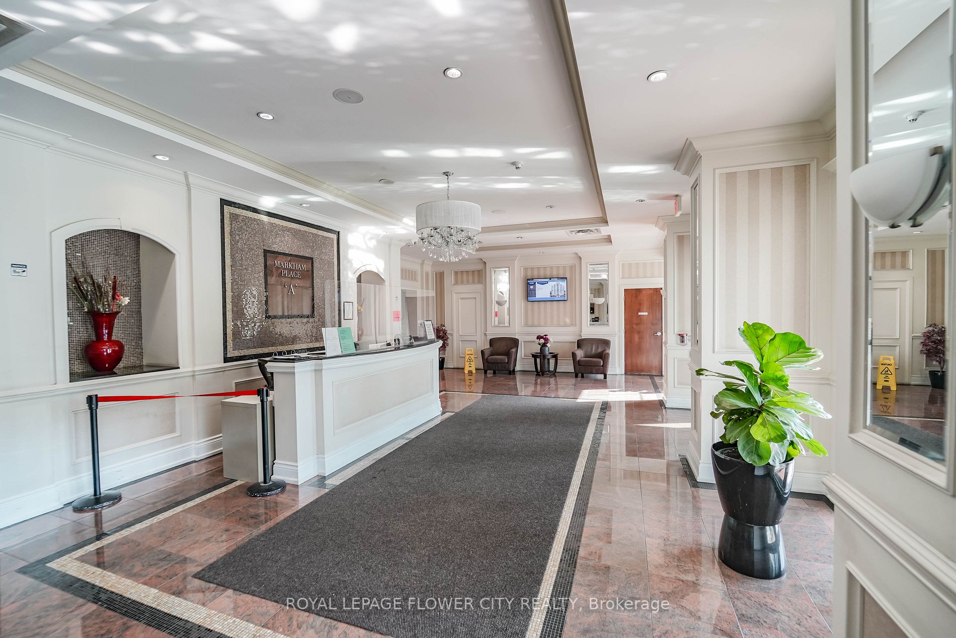 8 Rosebank Dr, #6L