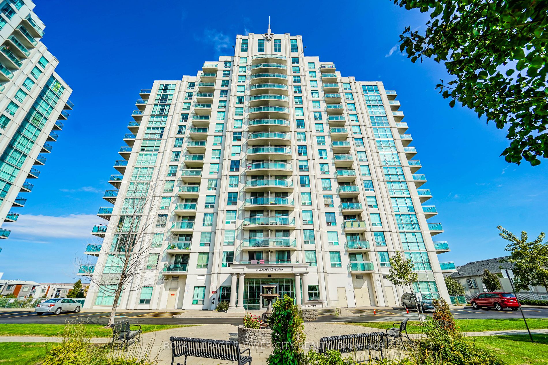 8 Rosebank Dr, #6L