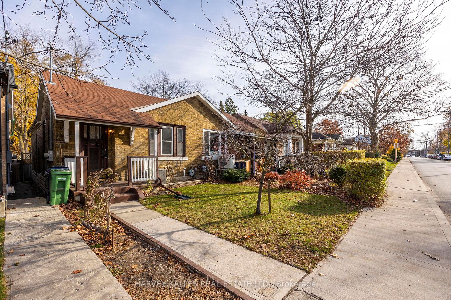 67 Lawlor Ave
