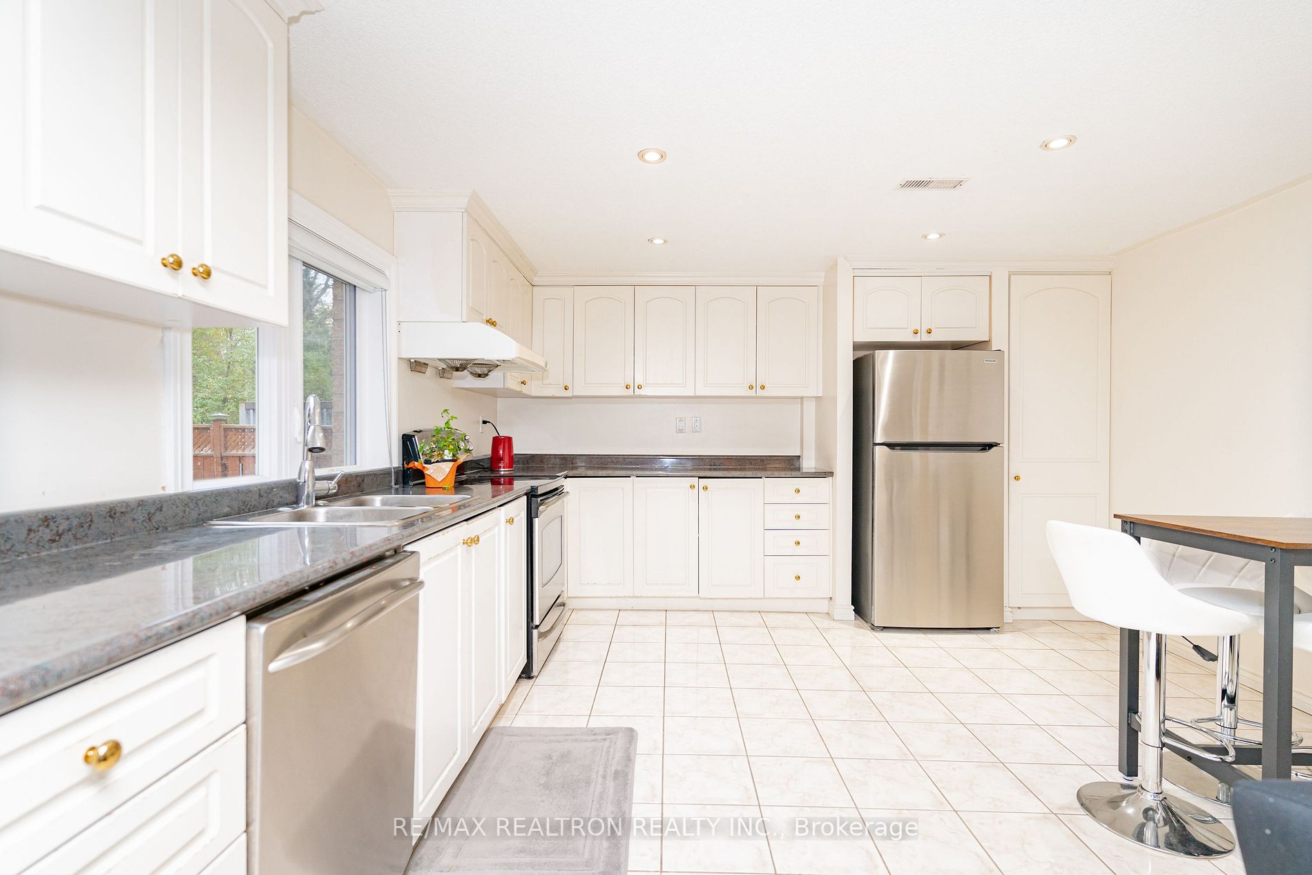 1139 Gossamer Dr, #Bsmnt