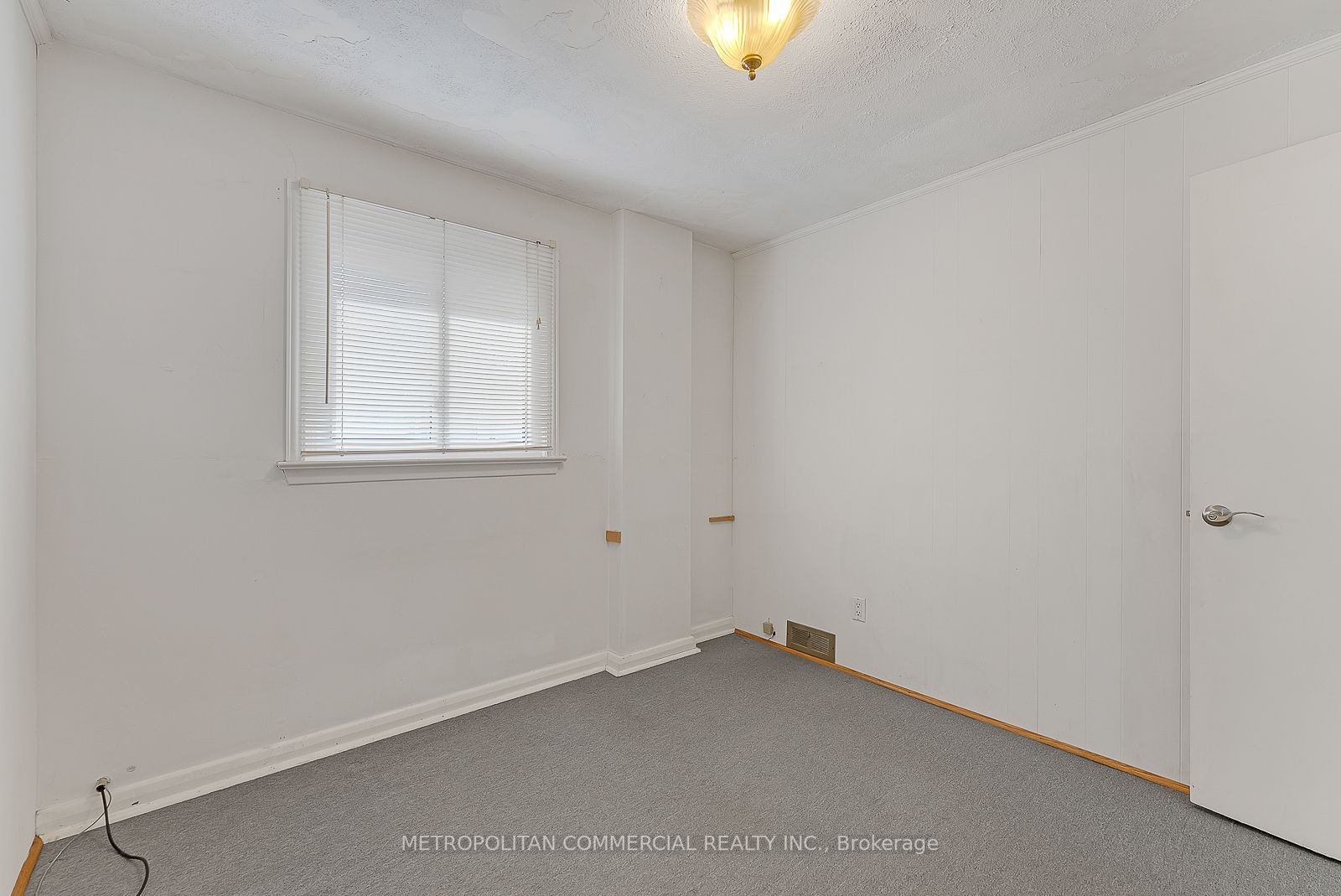 40 Conlins Rd