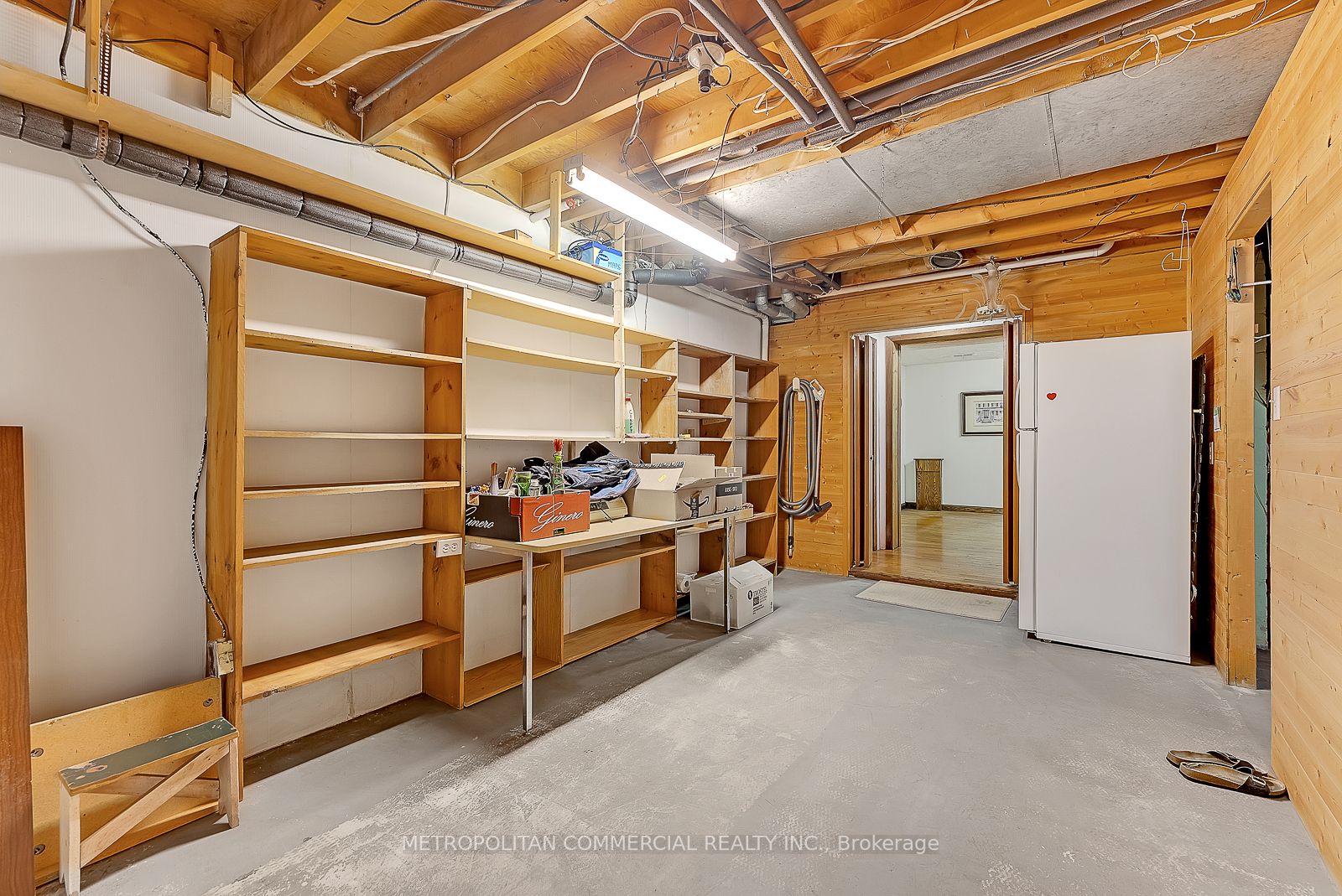 40 Conlins Rd