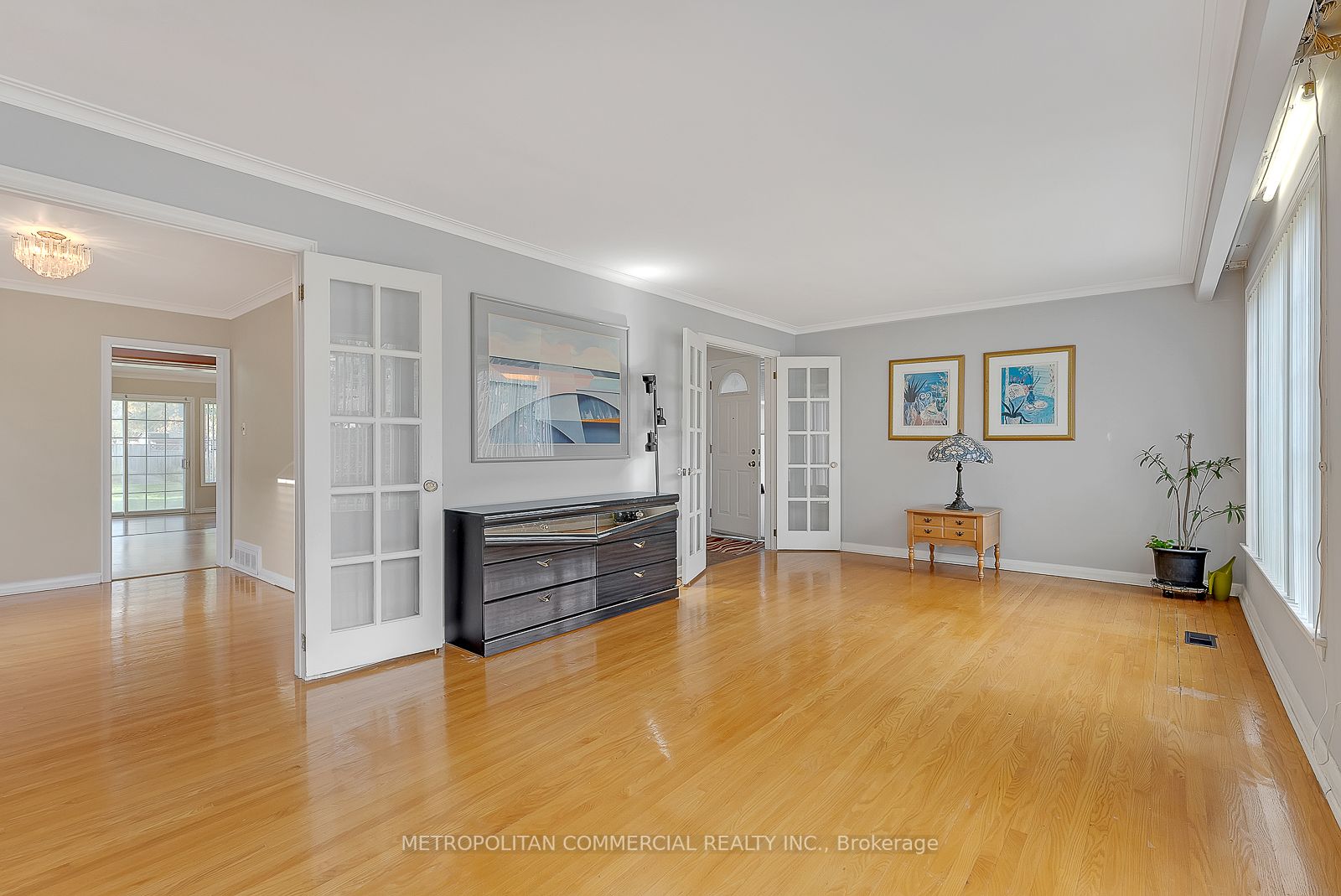 40 Conlins Rd