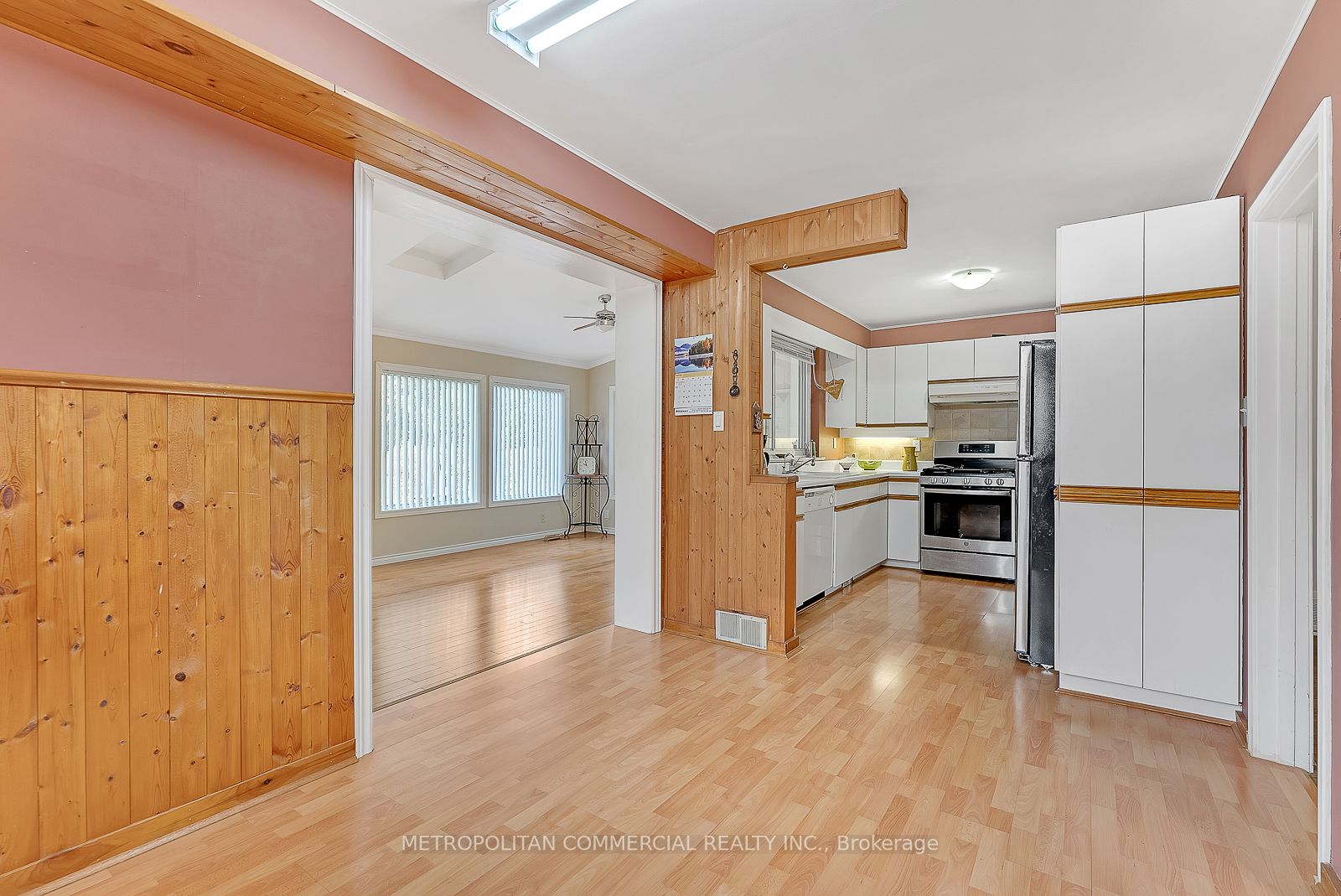 40 Conlins Rd