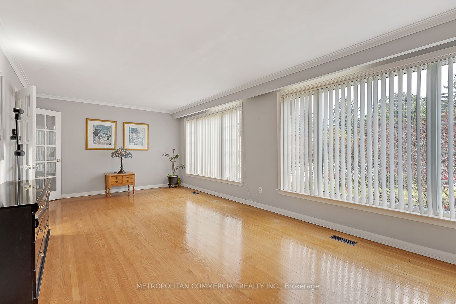 40 Conlins Rd