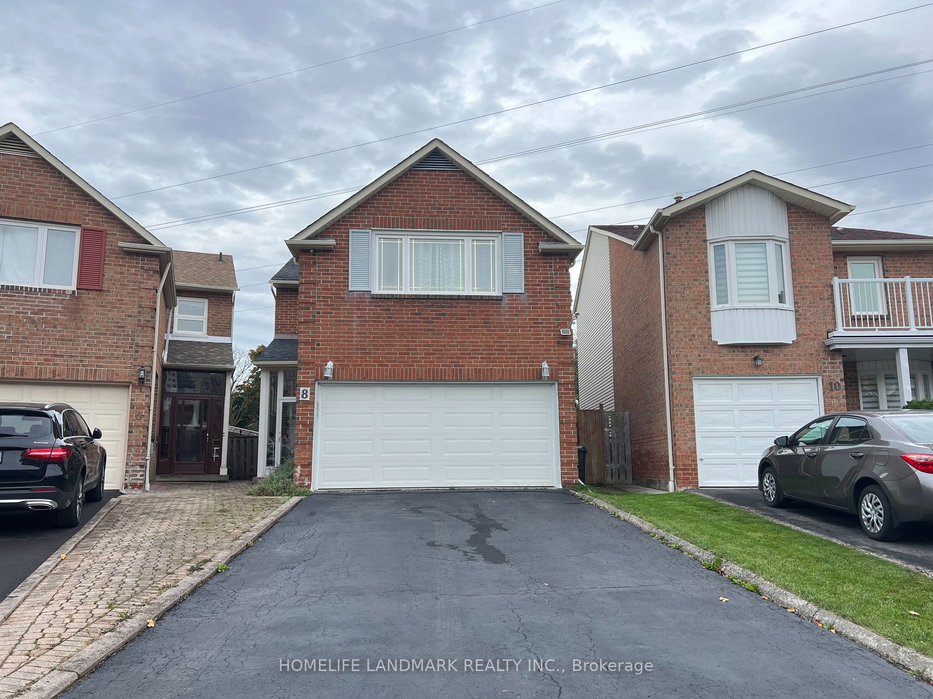 8 Lesskim Crt, #Bsmt