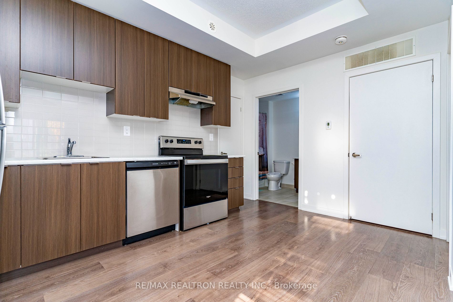 50 Orchard Pl, #4