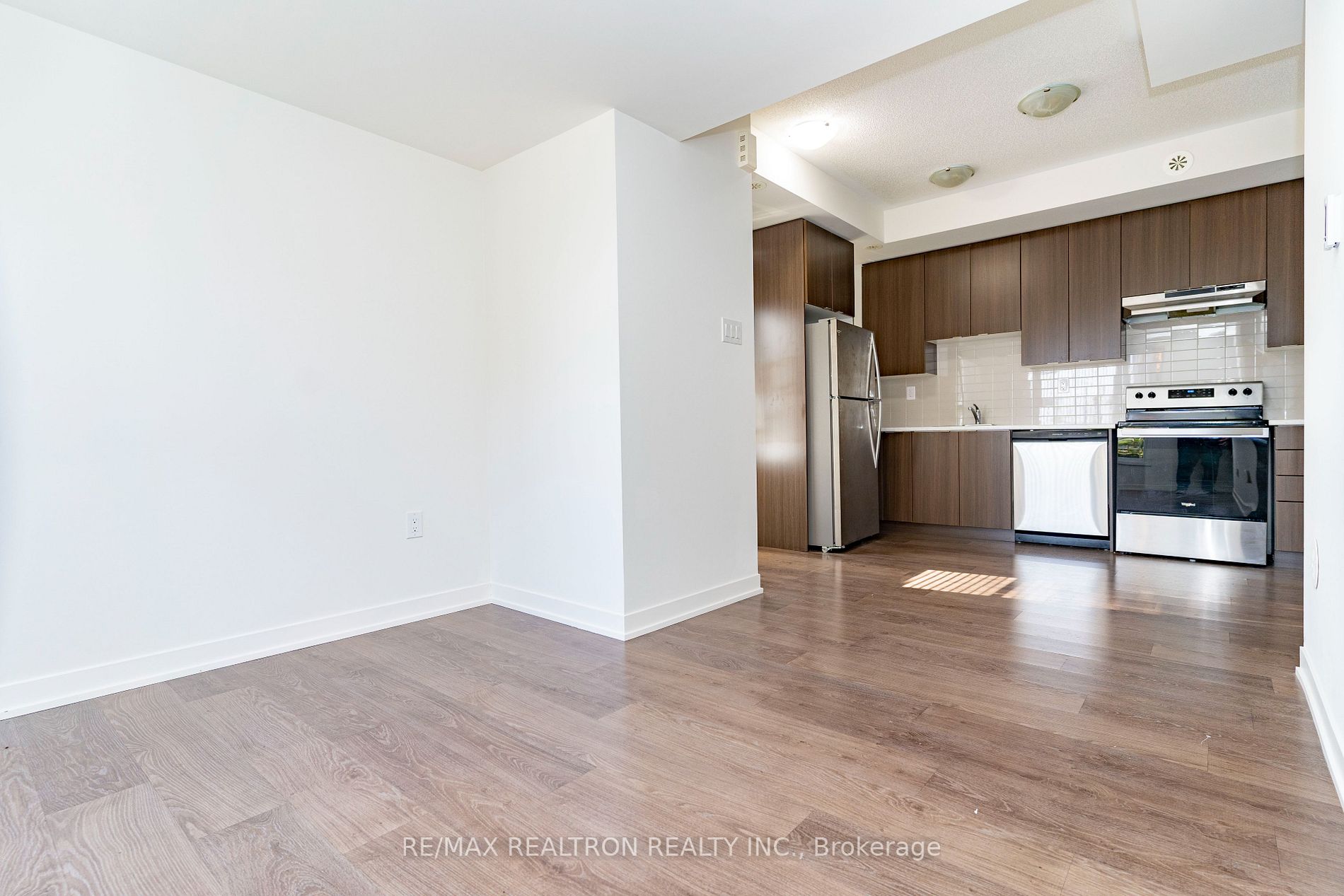 50 Orchard Pl, #4