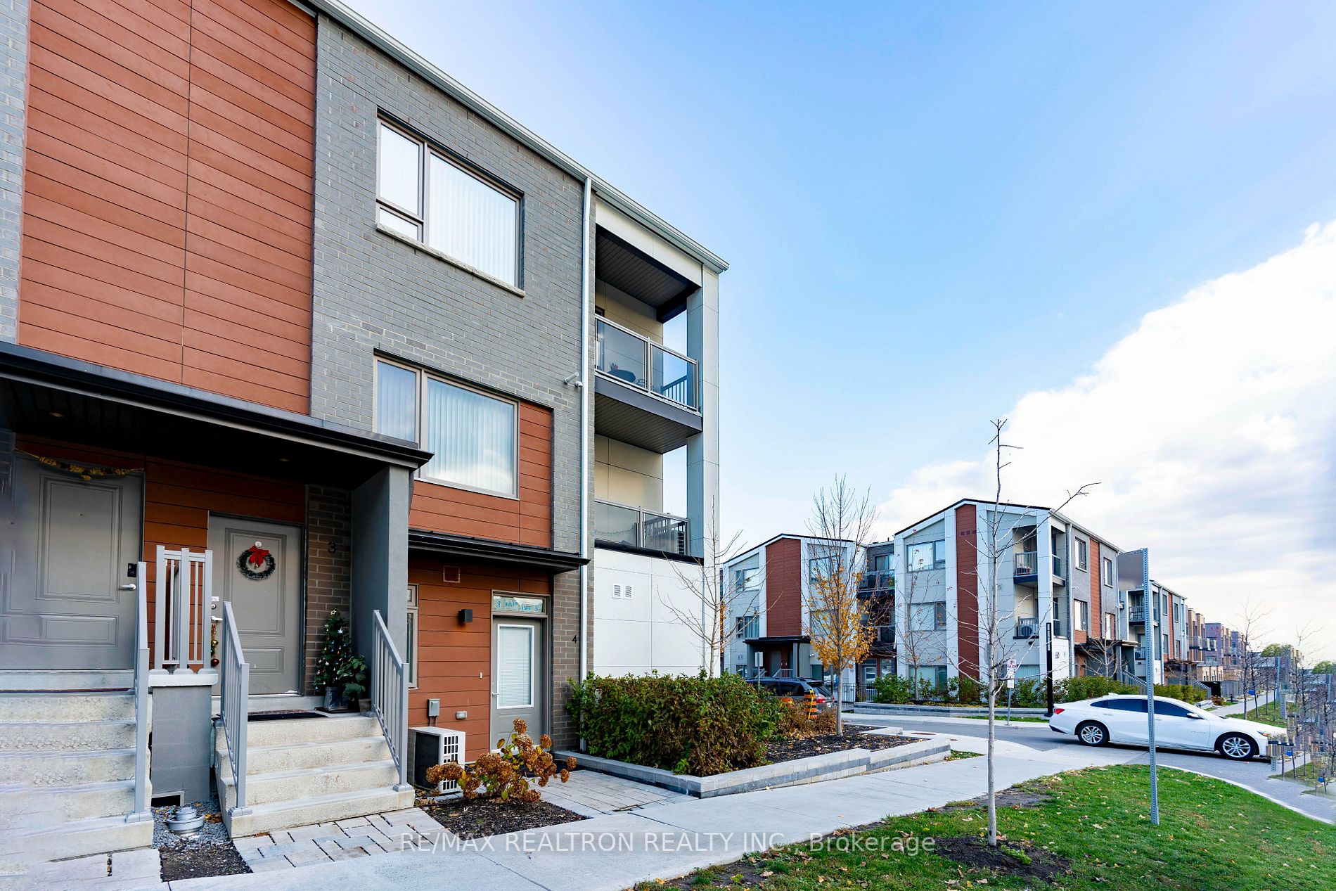 50 Orchard Pl, #4