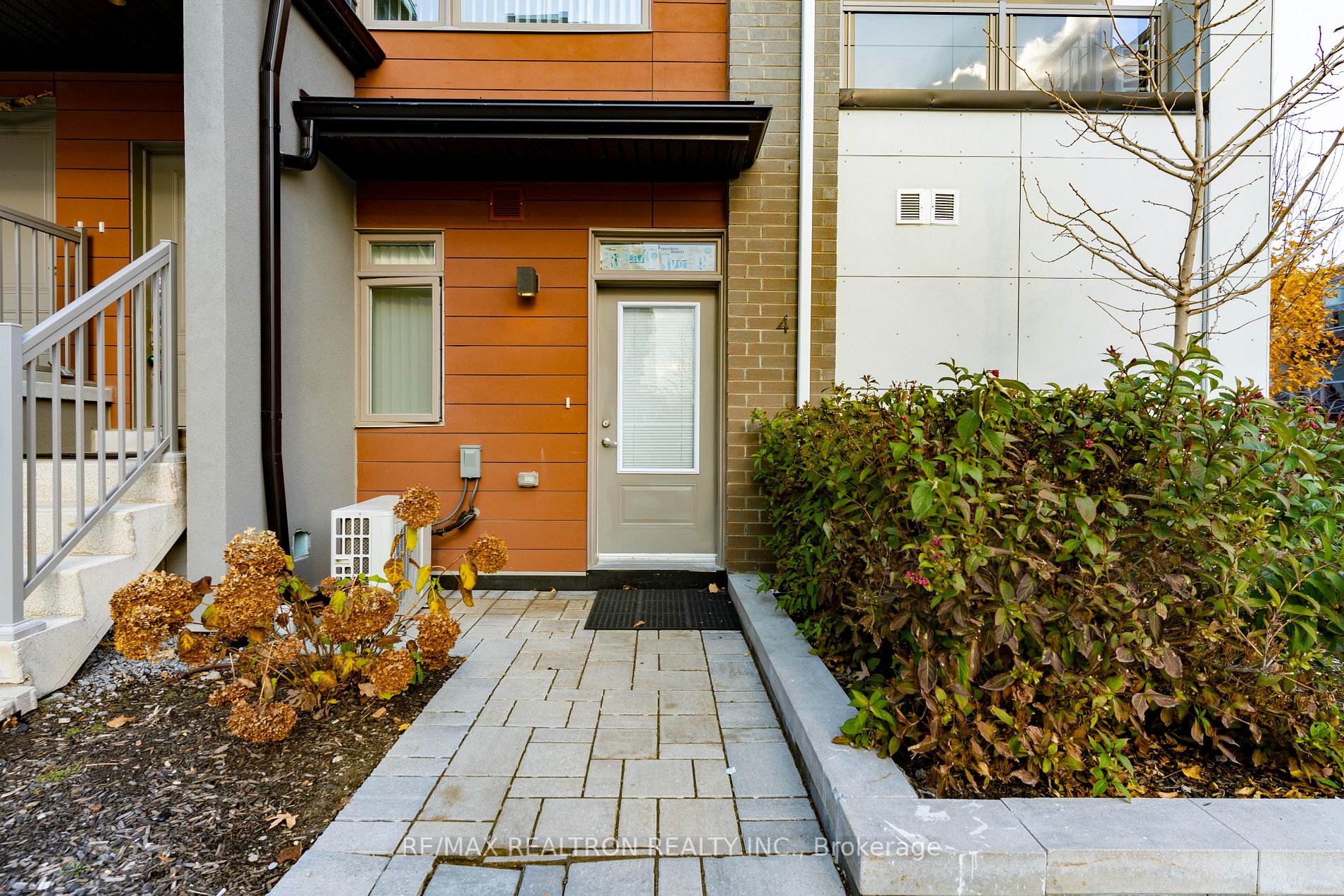 50 Orchard Pl, #4