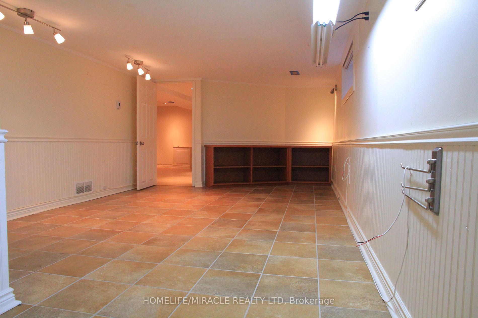 246 Island Road