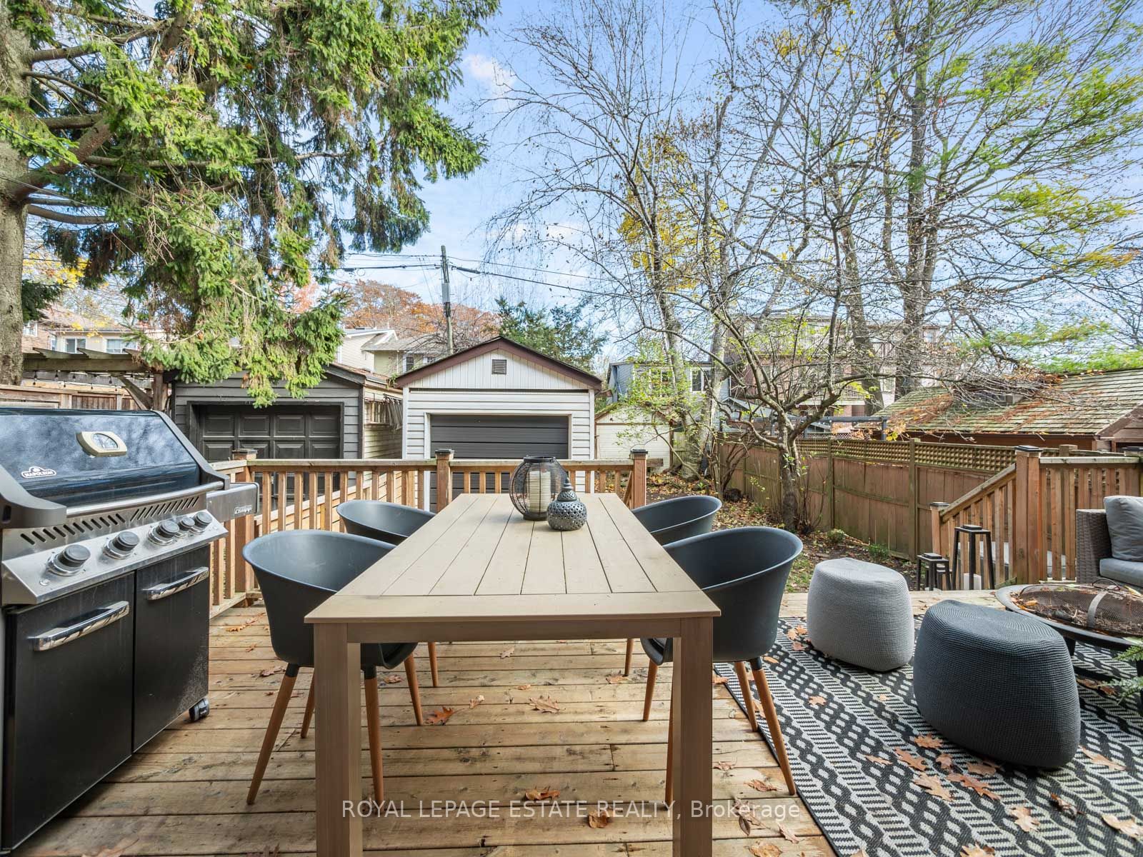39 Willow Ave
