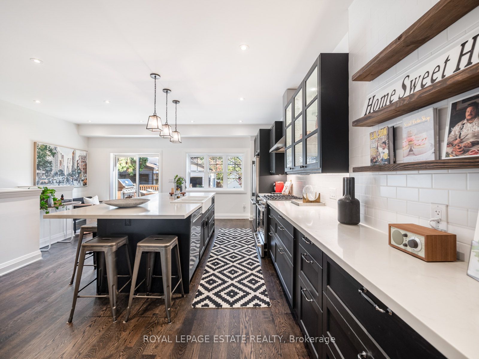 39 Willow Ave