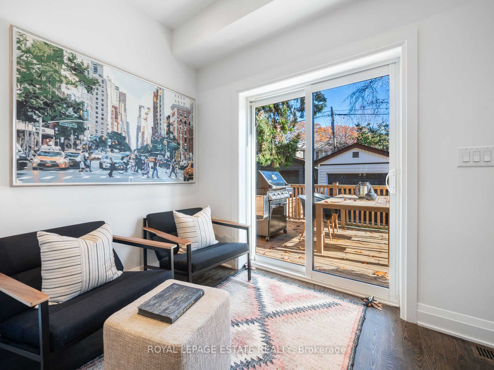 39 Willow Ave