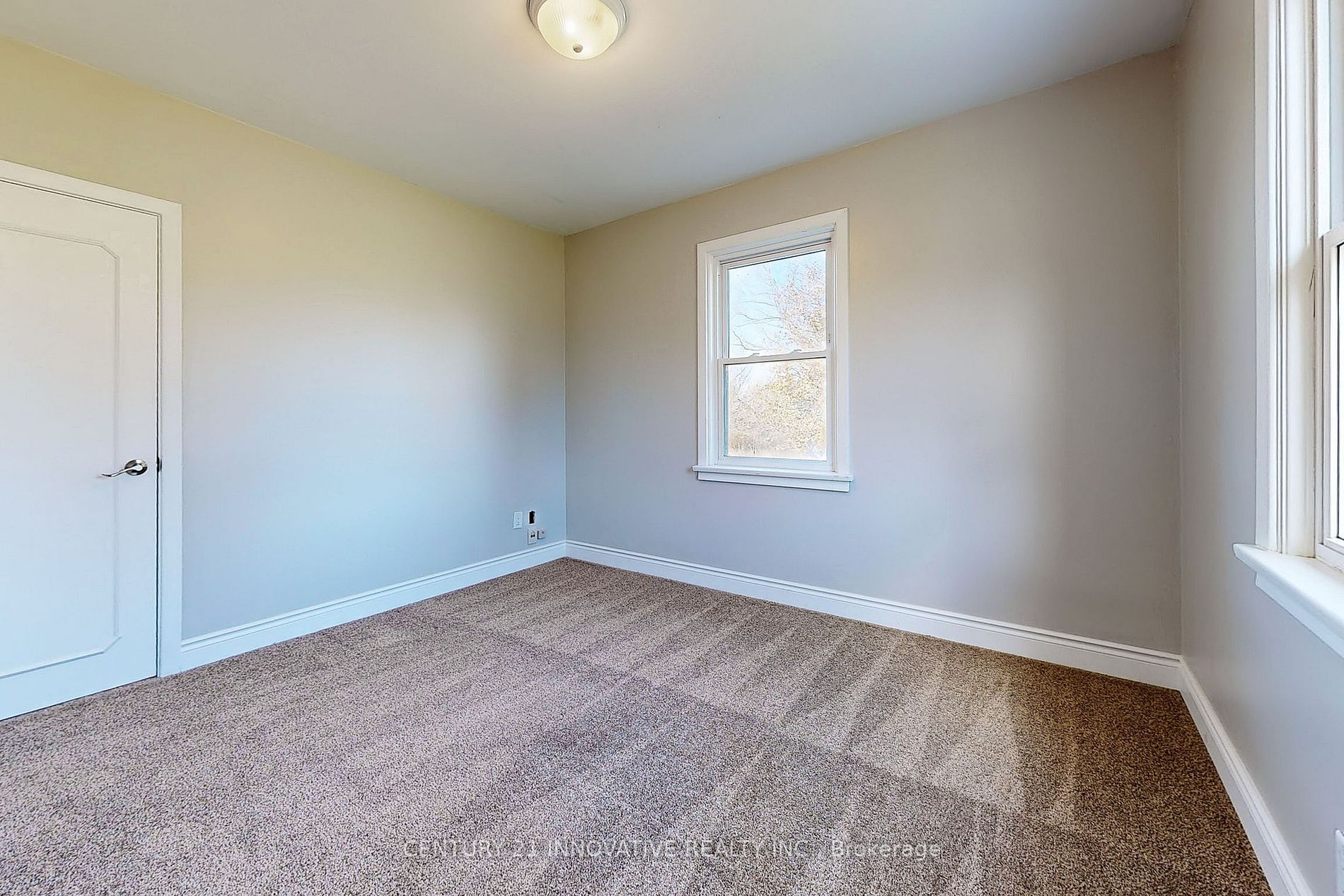 1184 Solina Rd