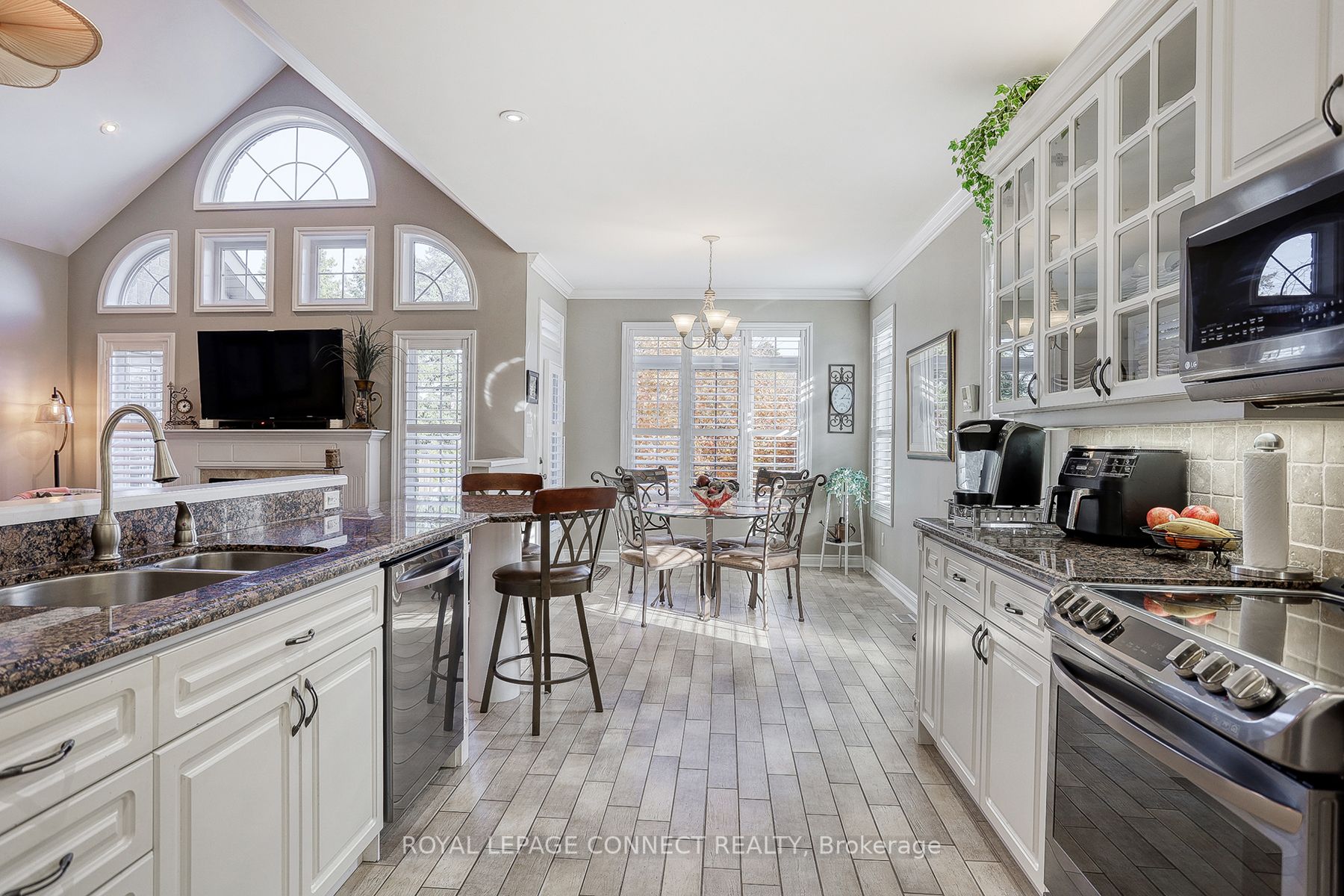 467 Rougemount Dr