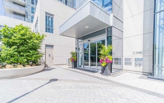 275 Village Green Sq, #1519