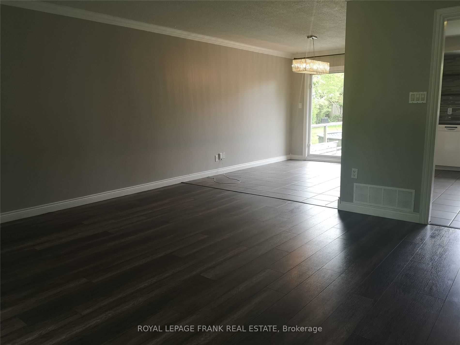 44 Deerpark Cres