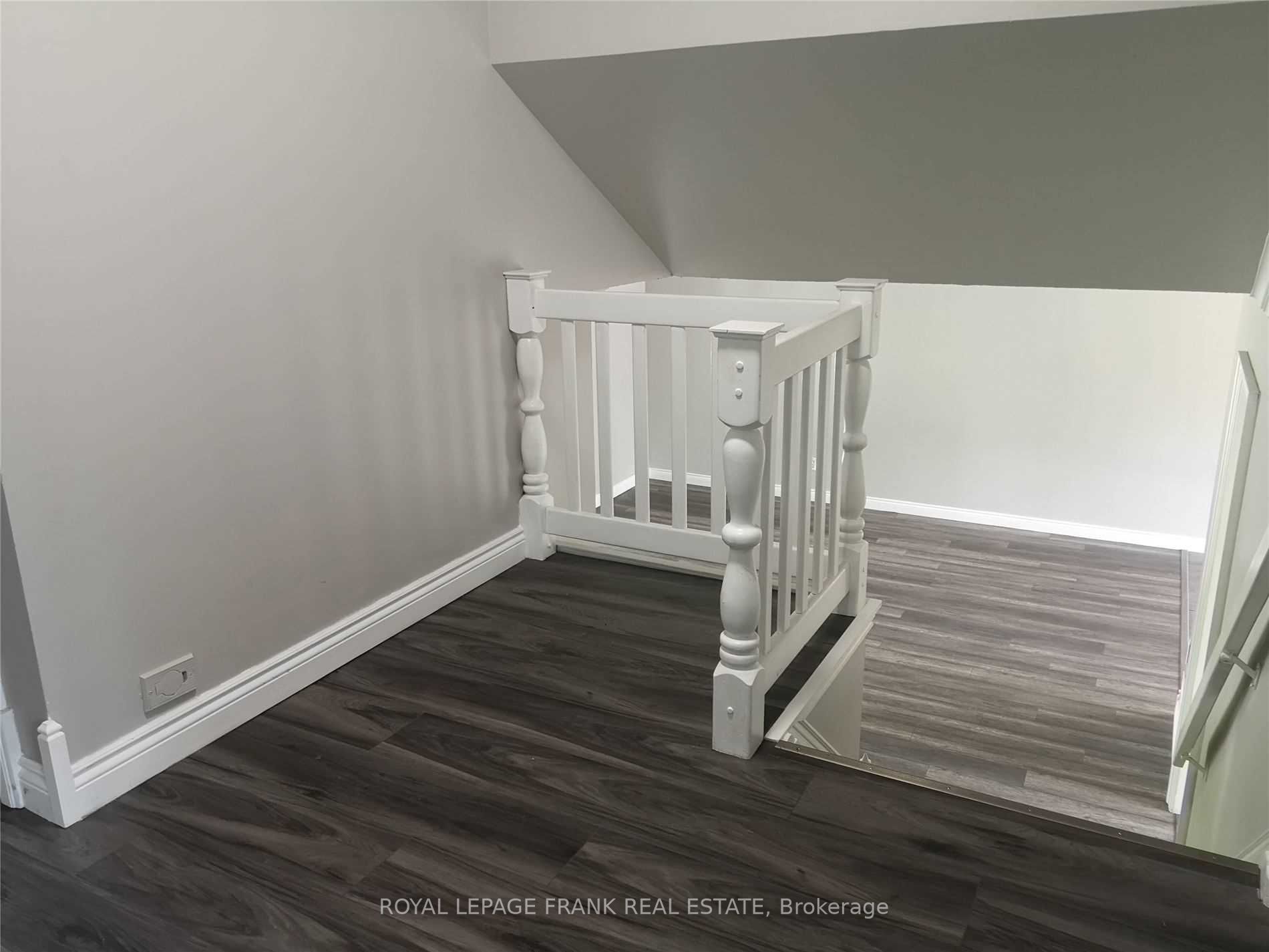 44 Deerpark Cres