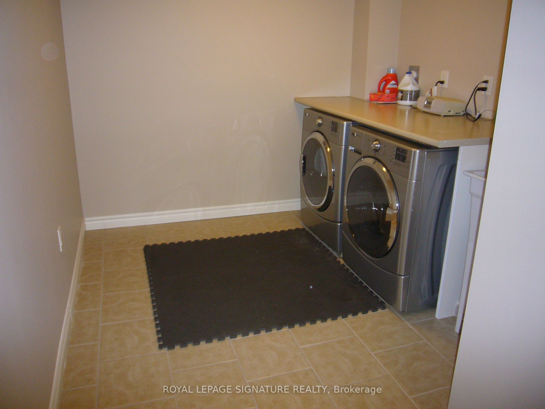 39 Guild Hall Drive, #MAIN FL