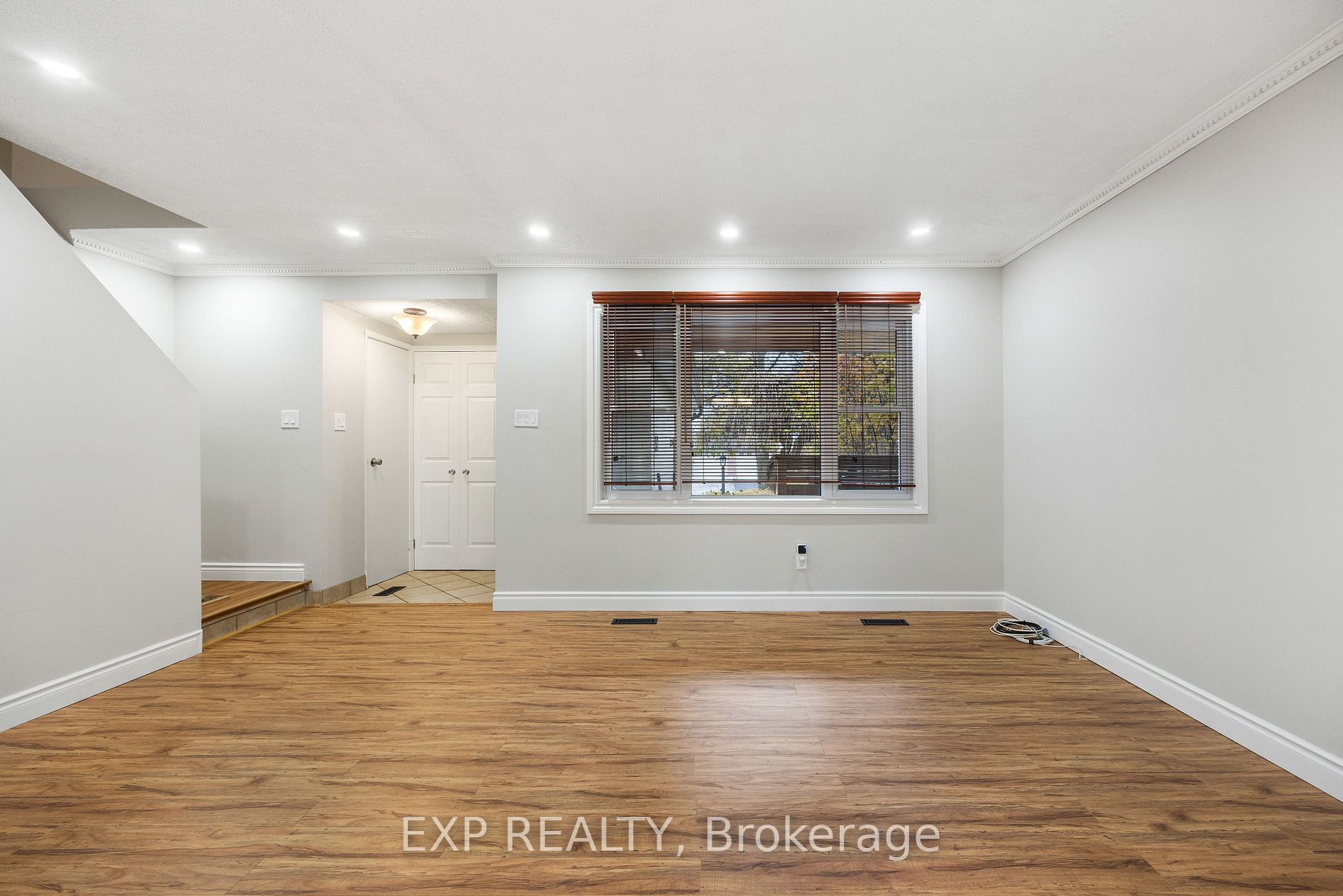 52 Parsell Sq