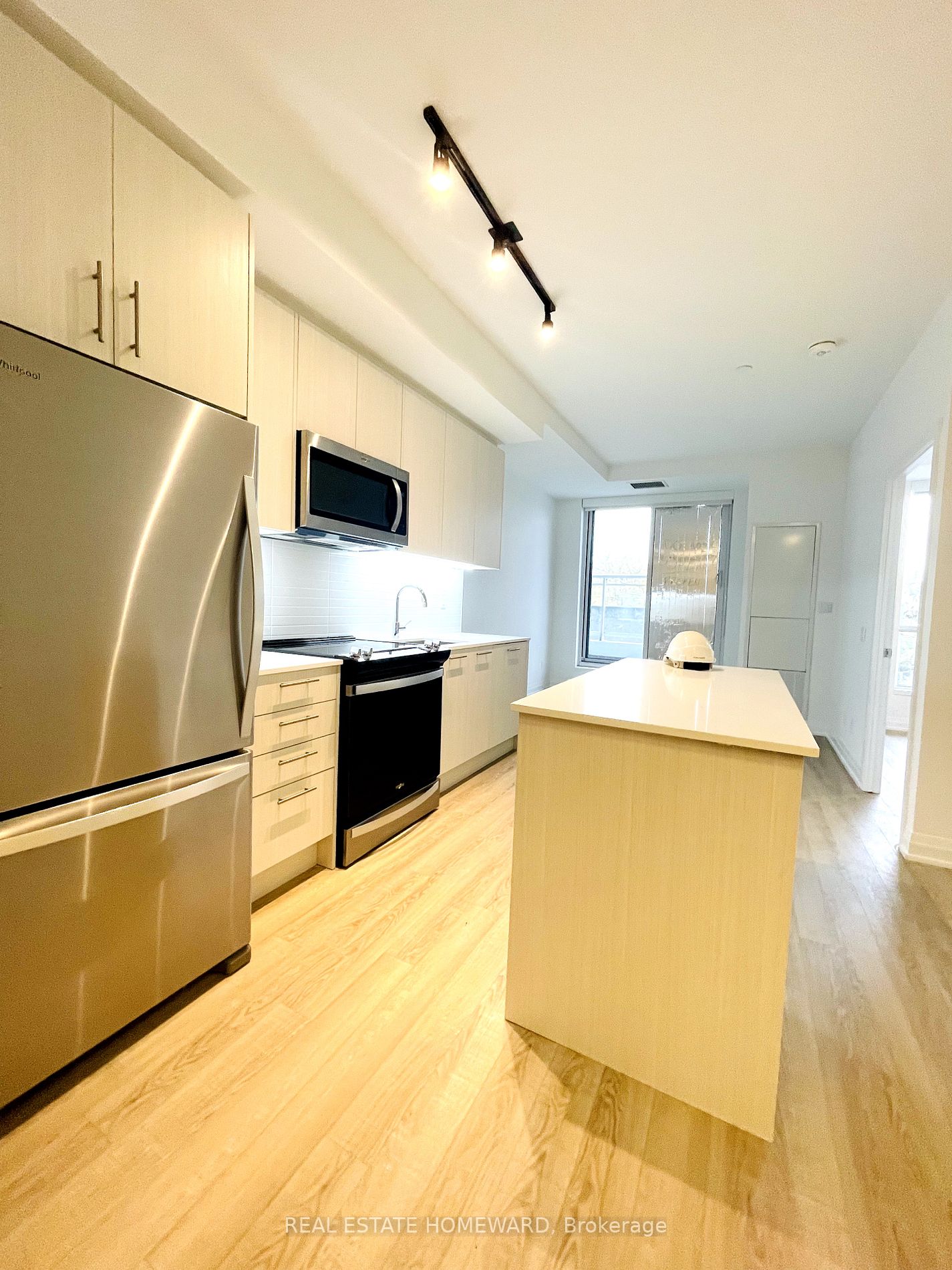286 Main St, #321