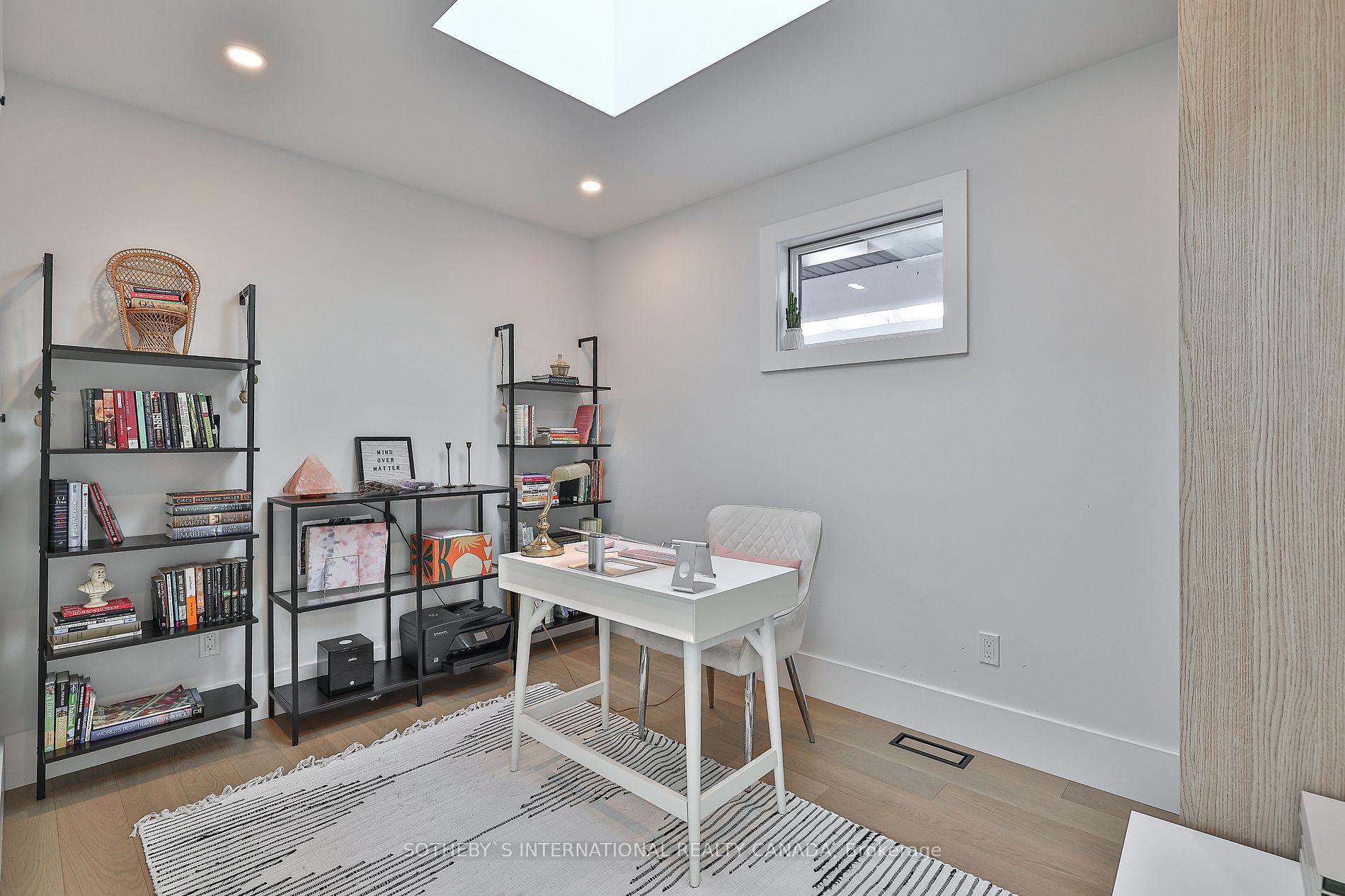1C Holborne Ave