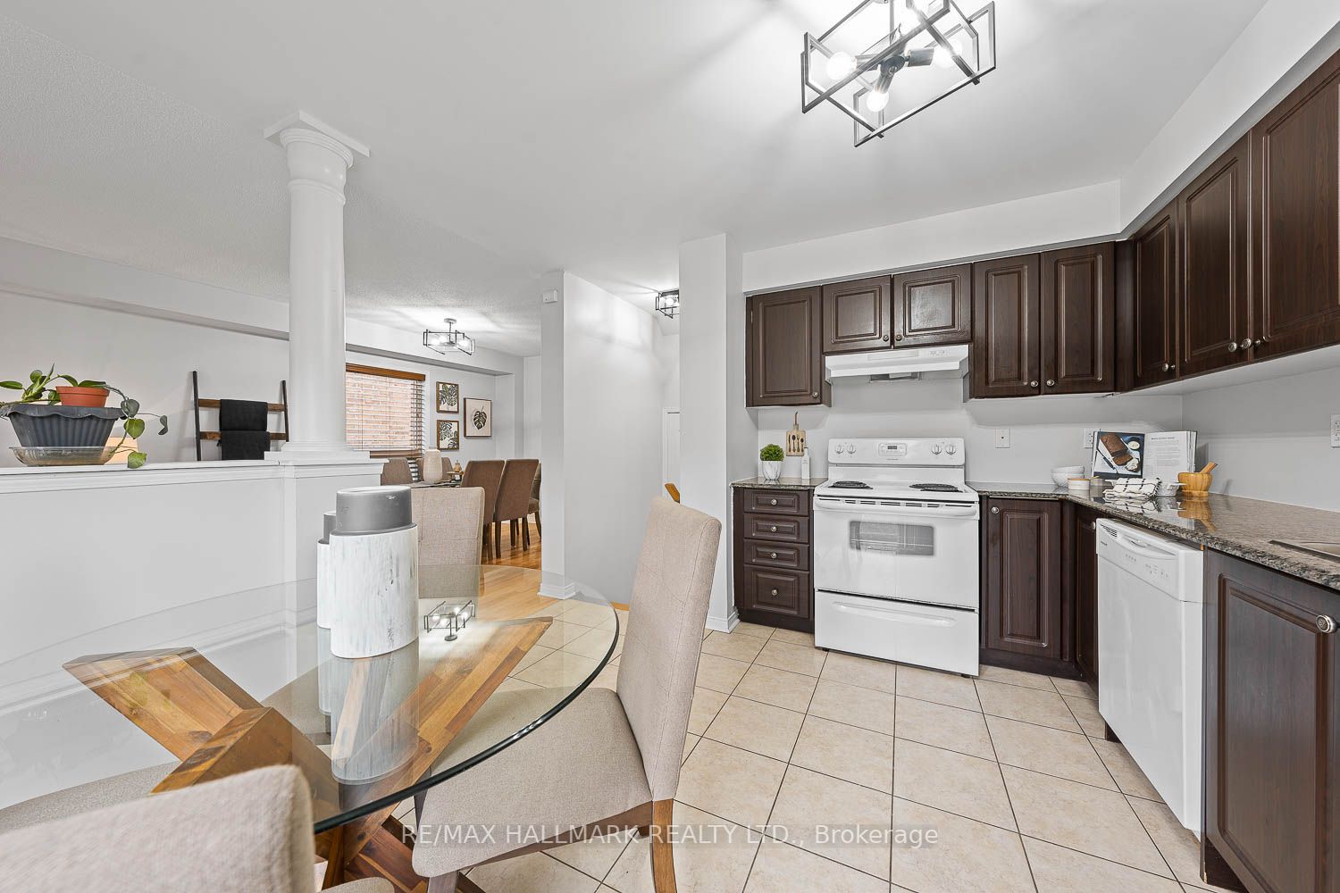 39 Sidney Rundle Ave